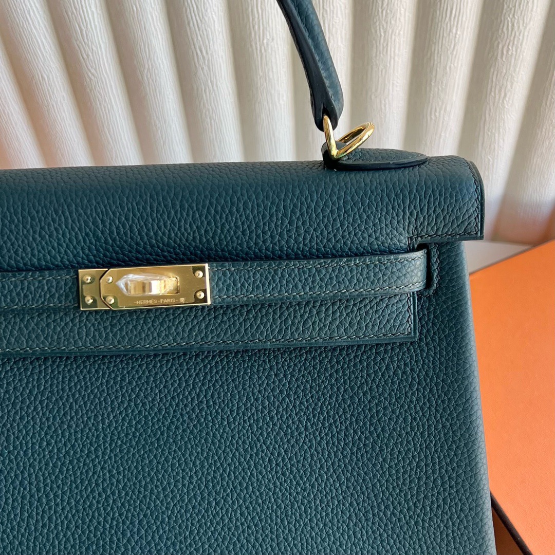愛馬仕入門款凱莉包實拍圖Hermes Kelly 25 Togo 6O Vert cypres松柏綠 柏樹綠 金色五金