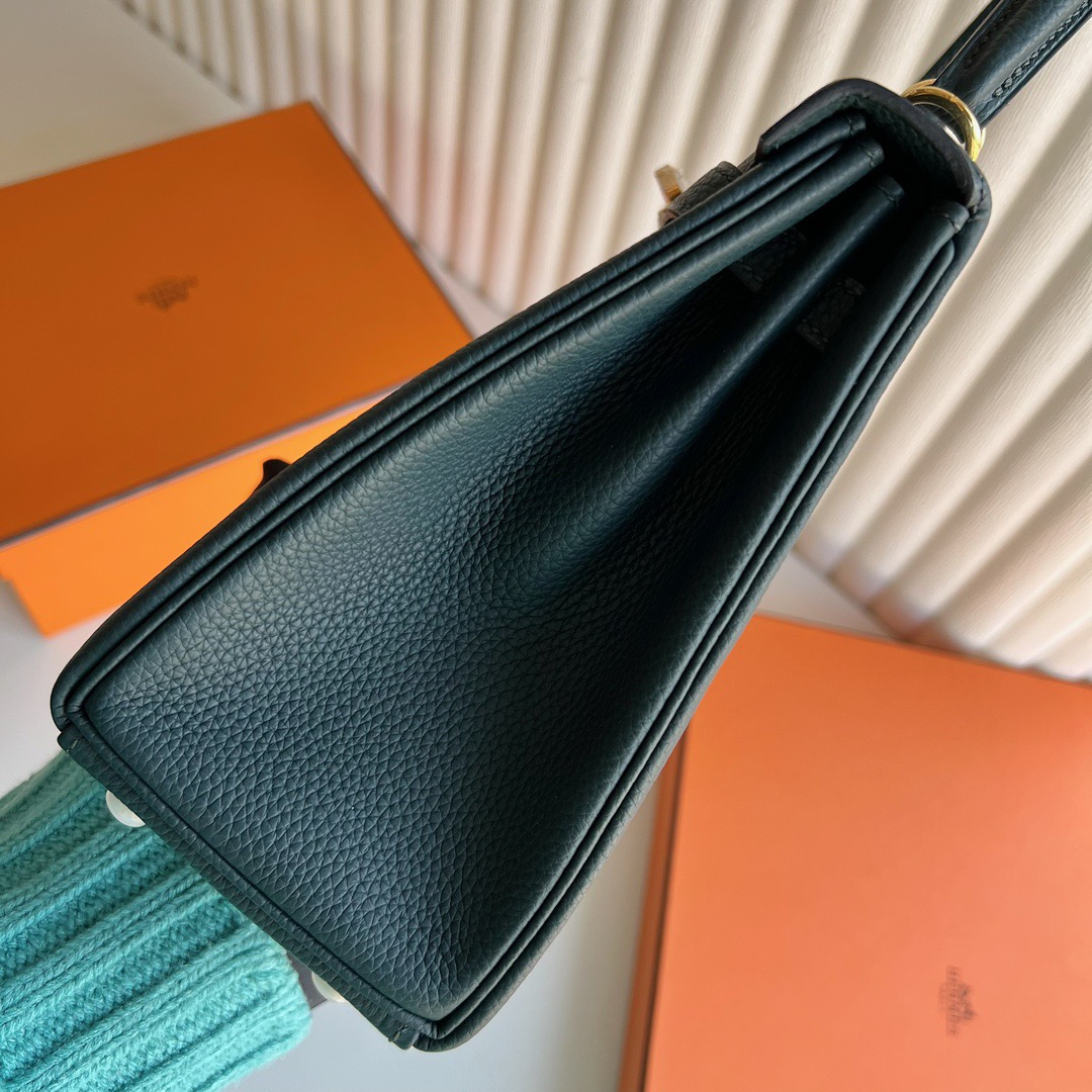 愛馬仕入門款凱莉包實拍圖Hermes Kelly 25 Togo 6O Vert cypres松柏綠 柏樹綠 金色五金