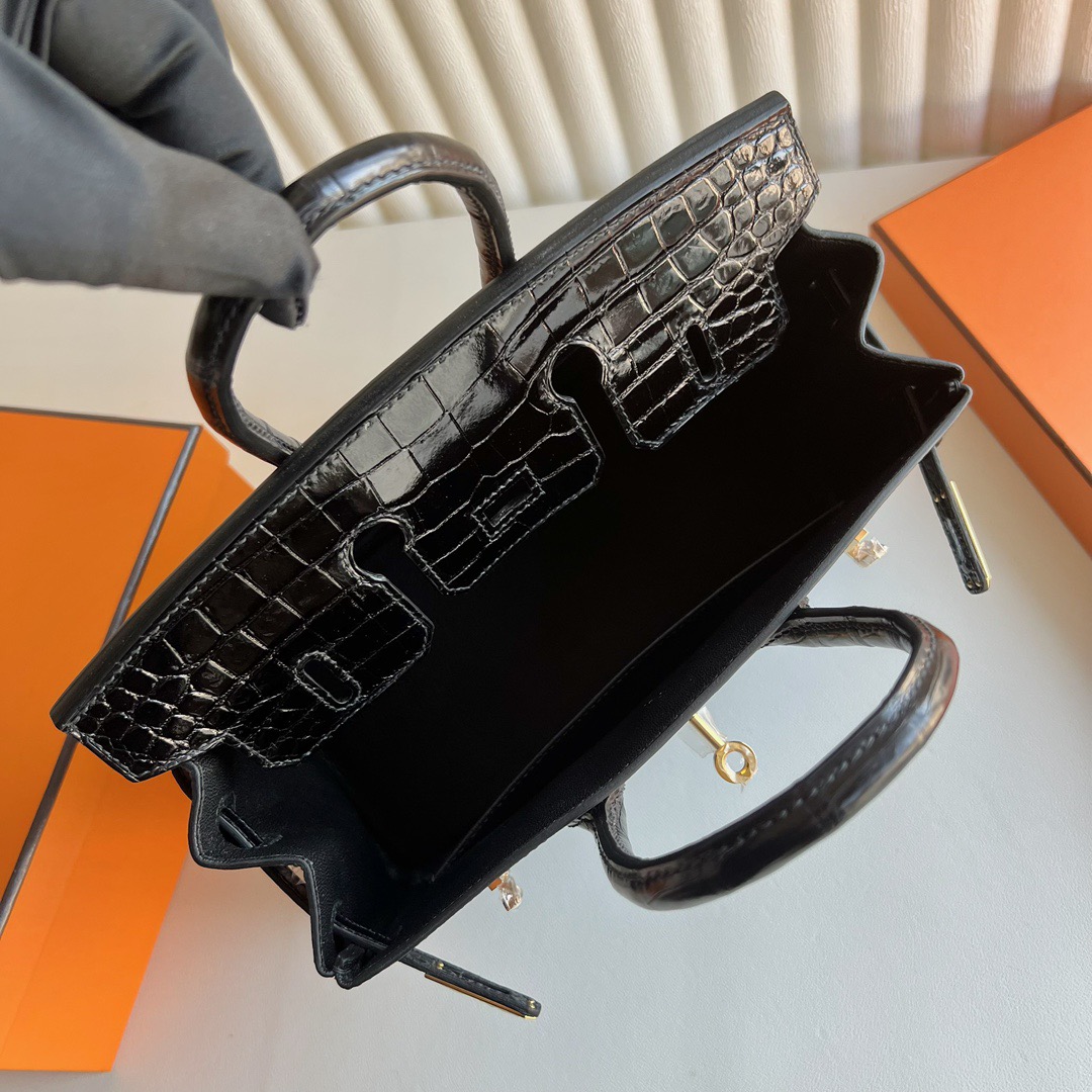 愛馬仕鉑金包25多少錢 Hermes Birkin 25 亮面“V”倒V灣鱷鱷魚皮黑色金色五金