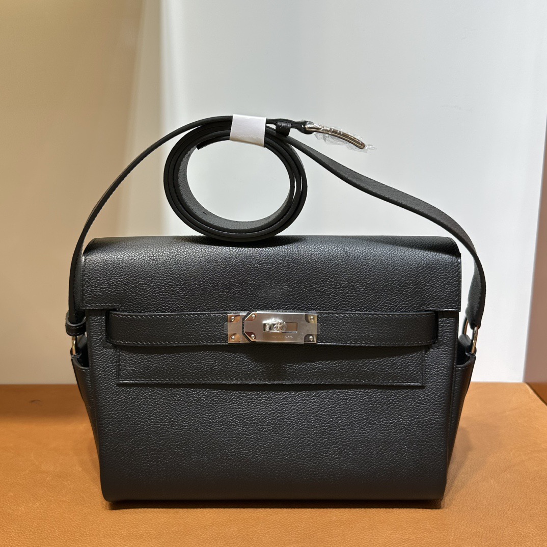 愛馬仕男包郵差包價格多少錢 Hermes Kelly Messenger Evercolor Ck89 Noir黑色銀色五金-Qatar Kuwait Hermes Birkin Kelly Lindy bag 愛馬仕男包郵差包價格多少錢 Hermes Kelly Messenger Evercolor Ck89 Noir黑色銀色五金