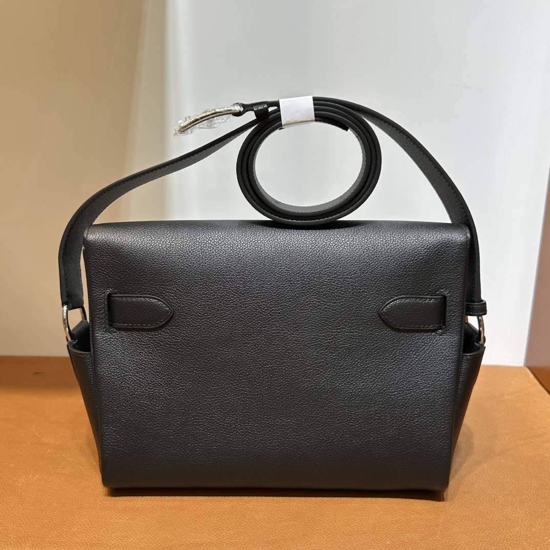 愛馬仕男包郵差包價格多少錢 Hermes Kelly Messenger Evercolor Ck89 Noir黑色銀色五金-Qatar Kuwait Hermes Birkin Kelly Lindy bag 愛馬仕男包郵差包價格多少錢 Hermes Kelly Messenger Evercolor Ck89 Noir黑色銀色五金