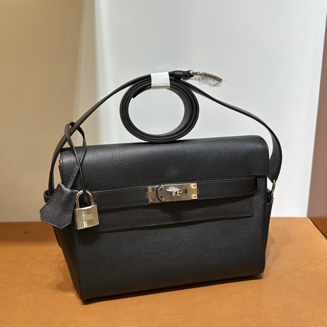 愛馬仕男包郵差包價格多少錢 Hermes Kelly Messenger Evercolor Ck89 Noir黑色銀色五金-Qatar Kuwait Hermes Birkin Kelly Lindy bag 愛馬仕男包郵差包價格多少錢 Hermes Kelly Messenger Evercolor Ck89 Noir黑色銀色五金