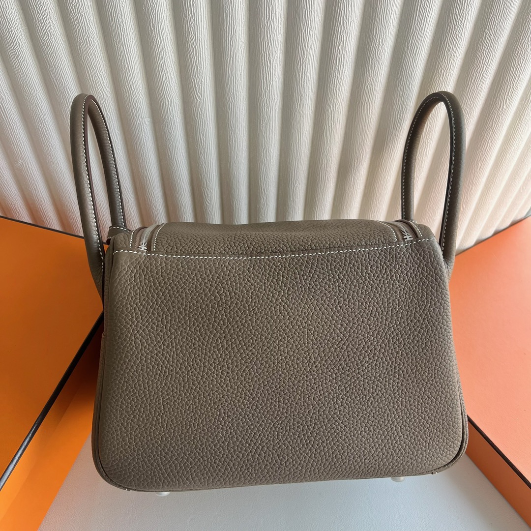 愛馬仕琳迪包最好看的顏色 Hermes Lindy 26 Clemence Ck18 Etoupe大象灰銀色五金