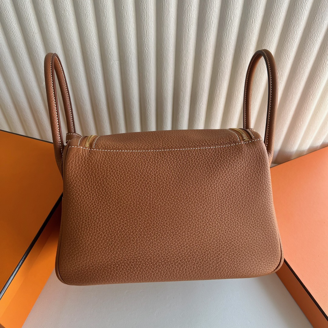 愛馬仕琳迪包logo在哪裡 Hermes Lindy 26 Clemence Gold金棕色 金色五金