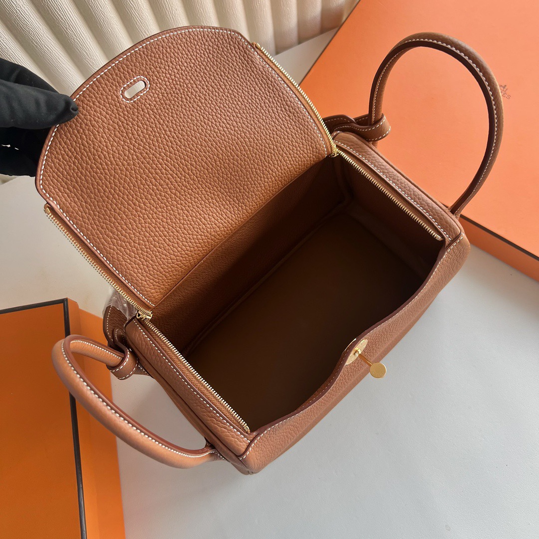 愛馬仕琳迪包logo在哪裡 Hermes Lindy 26 Clemence Gold金棕色 金色五金