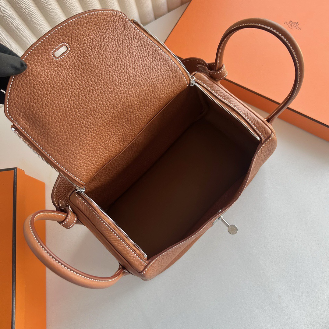 愛馬仕琳迪包26價格 Hermes Lindy 26 Clemence Gold 金棕色 銀色五金