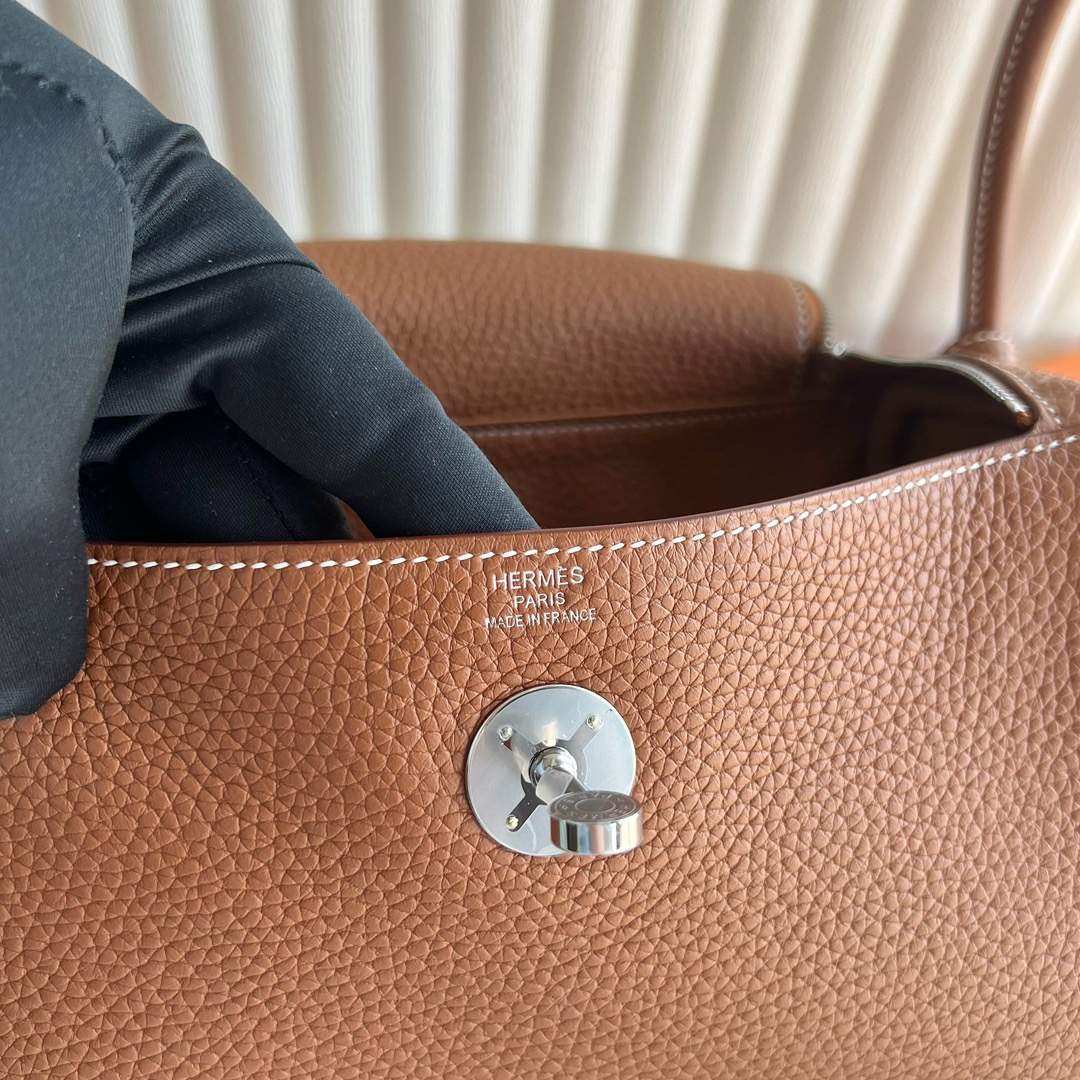 愛馬仕琳迪包26價格 Hermes Lindy 26 Clemence Gold 金棕色 銀色五金