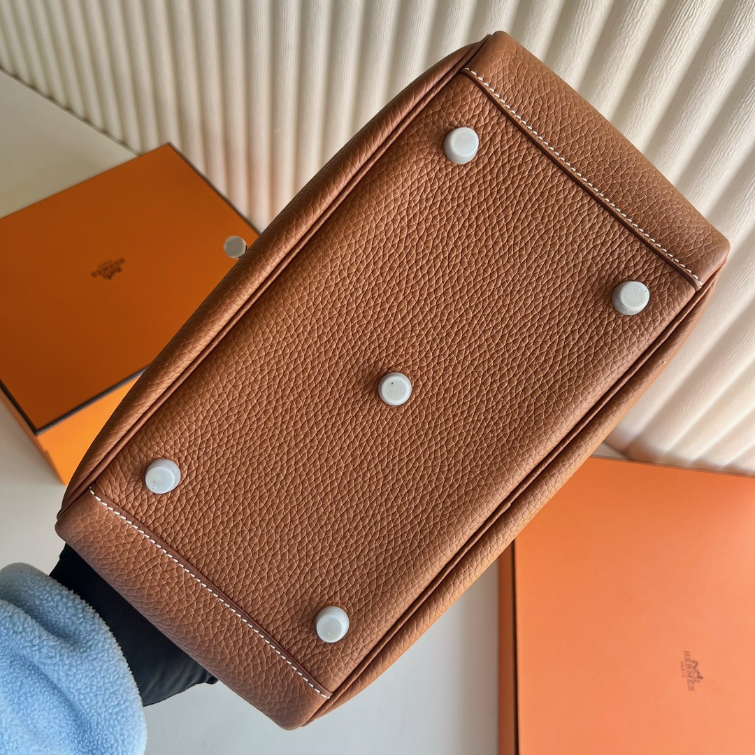 愛馬仕琳迪包26價格 Hermes Lindy 26 Clemence Gold 金棕色 銀色五金