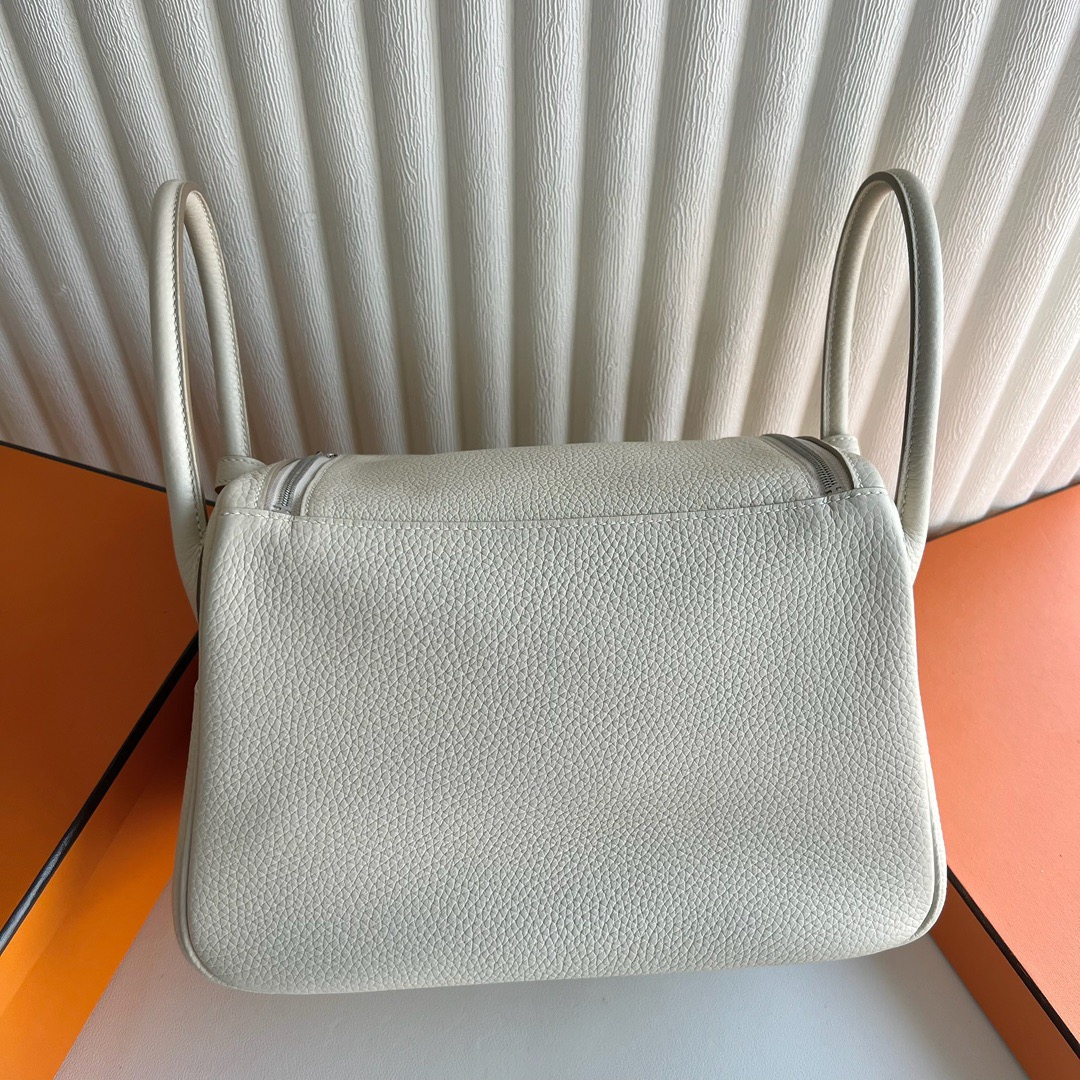 愛馬仕lindy價格多少錢 Hermes Lindy 26 Clemence Ck10 Craie奶昔白 銀色五金