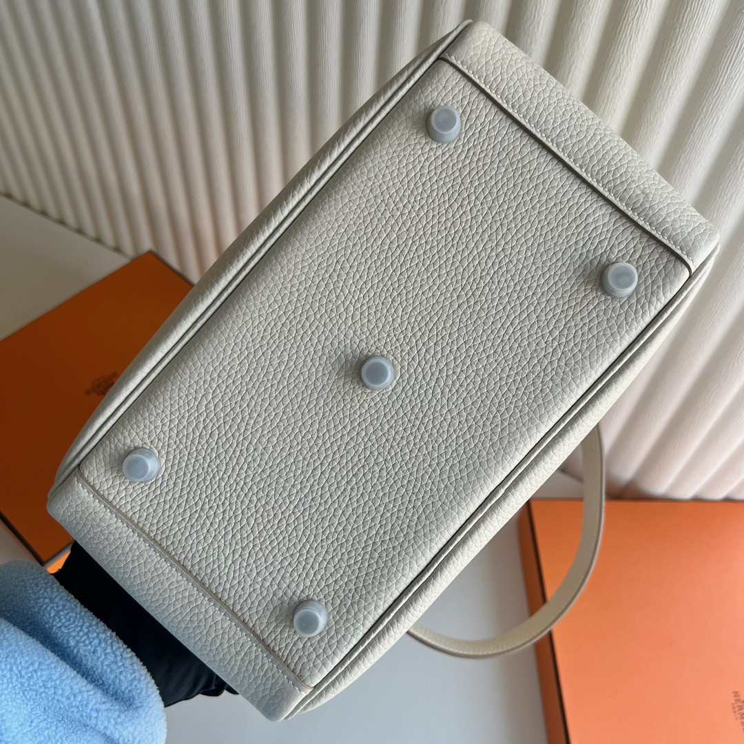 愛馬仕lindy價格多少錢 Hermes Lindy 26 Clemence Ck10 Craie奶昔白 銀色五金