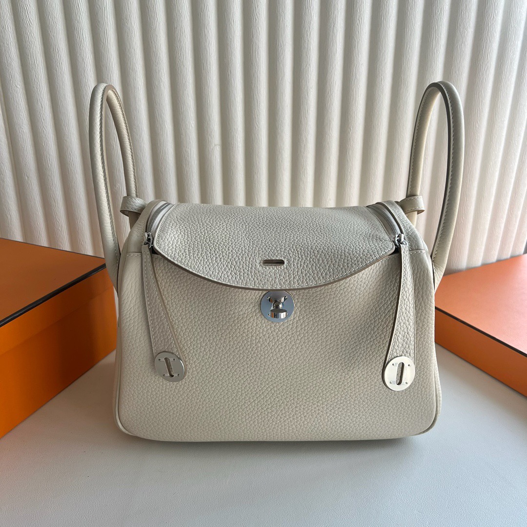 愛馬仕lindy價格多少錢 Hermes Lindy 26 Clemence Ck10 Craie奶昔白 銀色五金