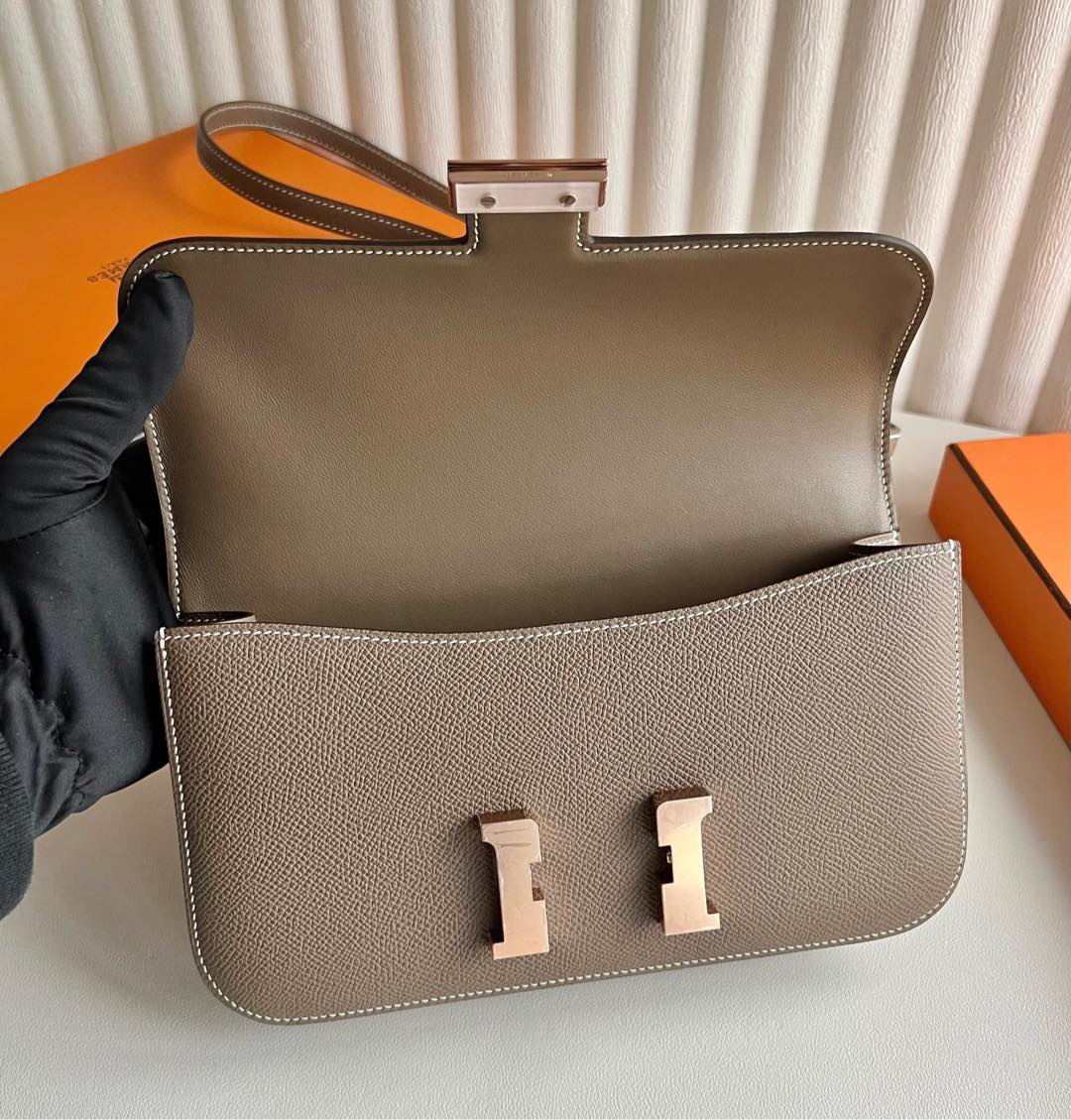 香港愛馬仕包包海港店地址 Hermes Constance Elan 23 鏡子款 Epsom CD18 Etoupe大象灰 玫瑰金色五金