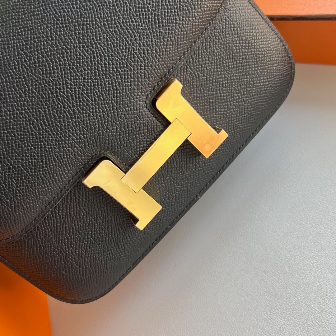 愛馬仕女包價格及圖片大全 Hermes Constance 18 Epsom鏡子款式黑色金色五金