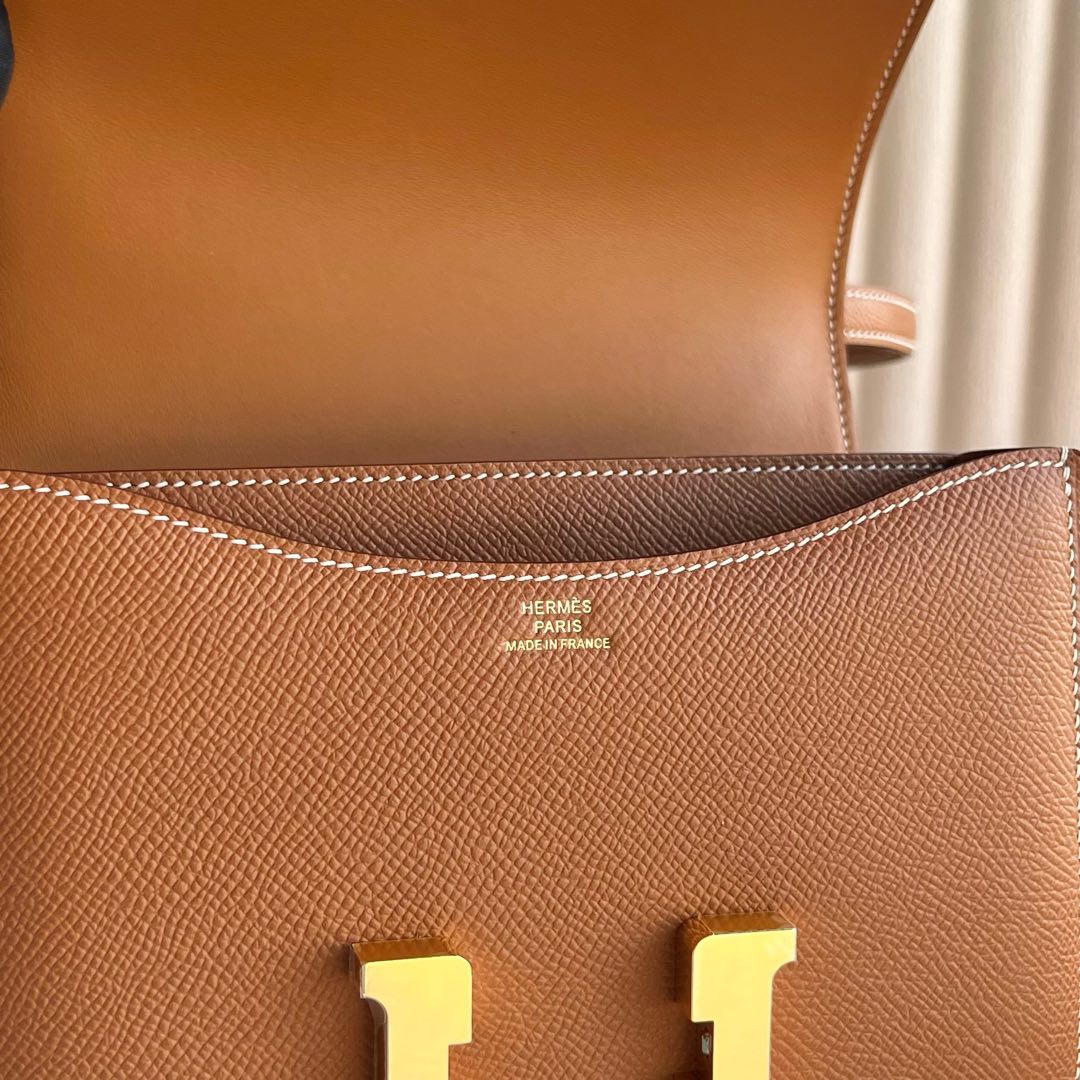 愛馬仕康康包18和19區別 Hermes Constance 18 Epsom 鏡子款式金棕色金色五金