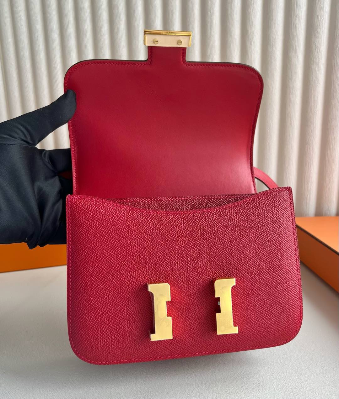 愛馬仕康康的刻印在哪裡 Hermes Constance 18 Epsom鏡子款式 Rouge Casaque國旗紅金色五金