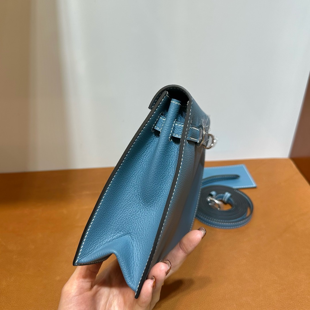 愛馬仕跳舞包正價多少錢 Hermes Kelly danse Evercolor New bleu jean新牛仔藍銀色五金