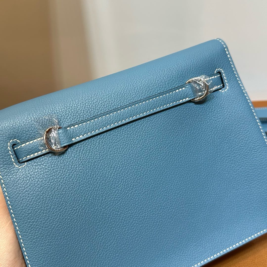 愛馬仕跳舞包正價多少錢 Hermes Kelly danse Evercolor New bleu jean新牛仔藍銀色五金