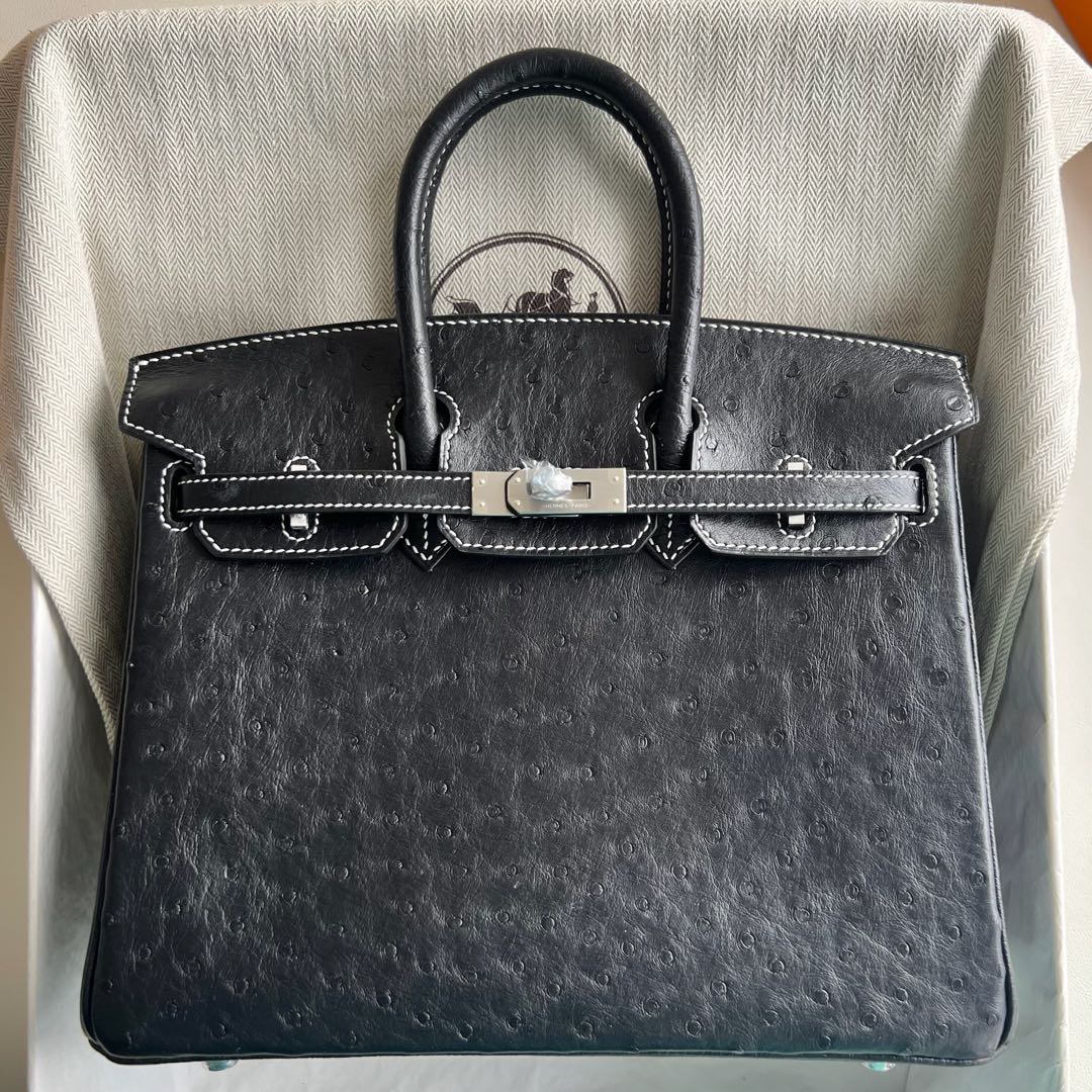 愛馬仕鴕鳥皮鉑金女包價格 Hermes Birkin 25 原廠南非鴕鳥皮黑色走白色線馬蹄印拉丝銀色五金