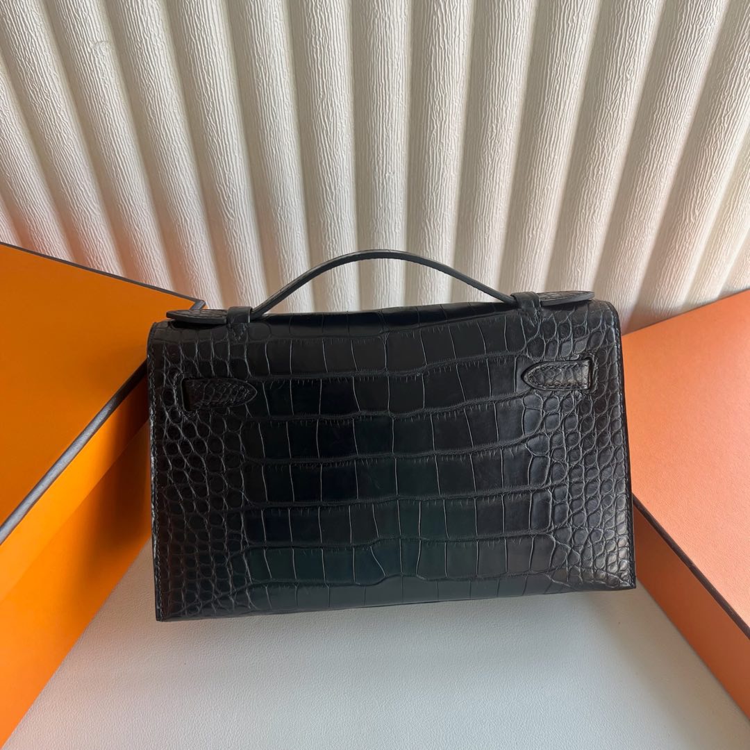 愛馬仕凱莉迷你款價格 Hermes Kelly Pochette 霧面“口“方塊美洲鱷魚皮CK89 Noir黑色銀色五金