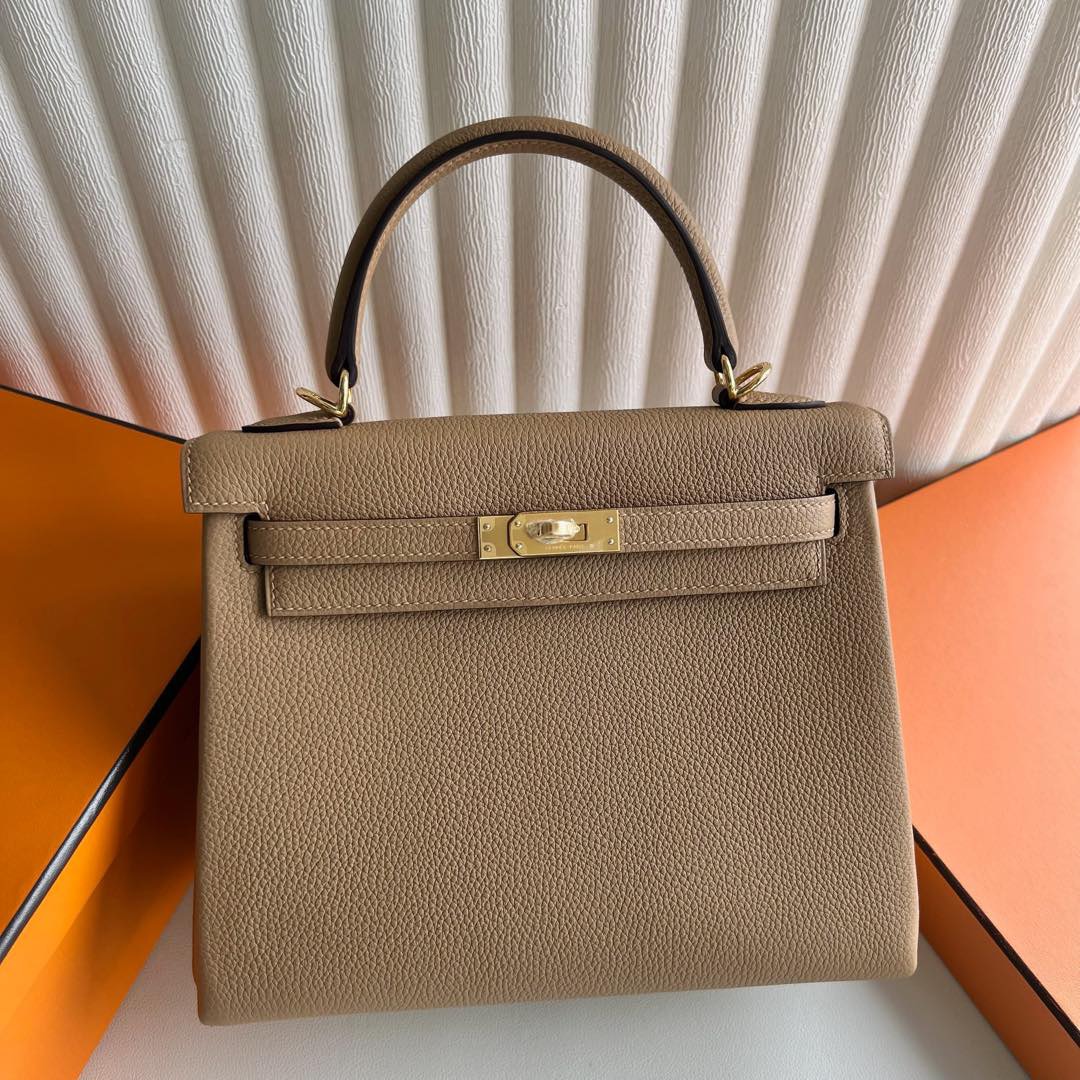 愛馬仕凱莉包是什麼價格 Hermes Kelly Retourne 25 Togo 0M Chai 奶茶色金色五金