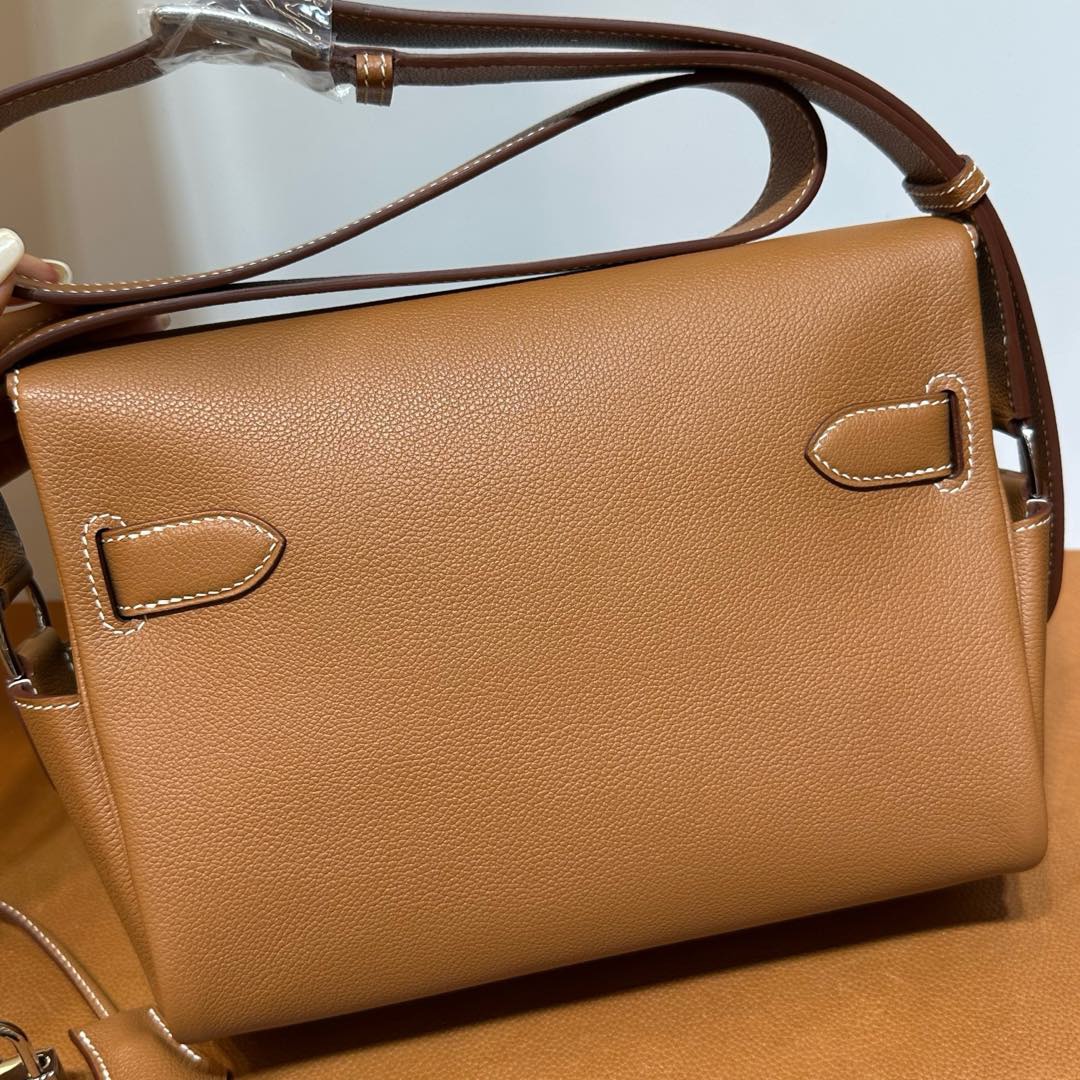 愛馬仕郵差包專櫃價格多少錢 Hermes Kelly Messenger Evercolor CK37 Gold金棕色 銀色五金