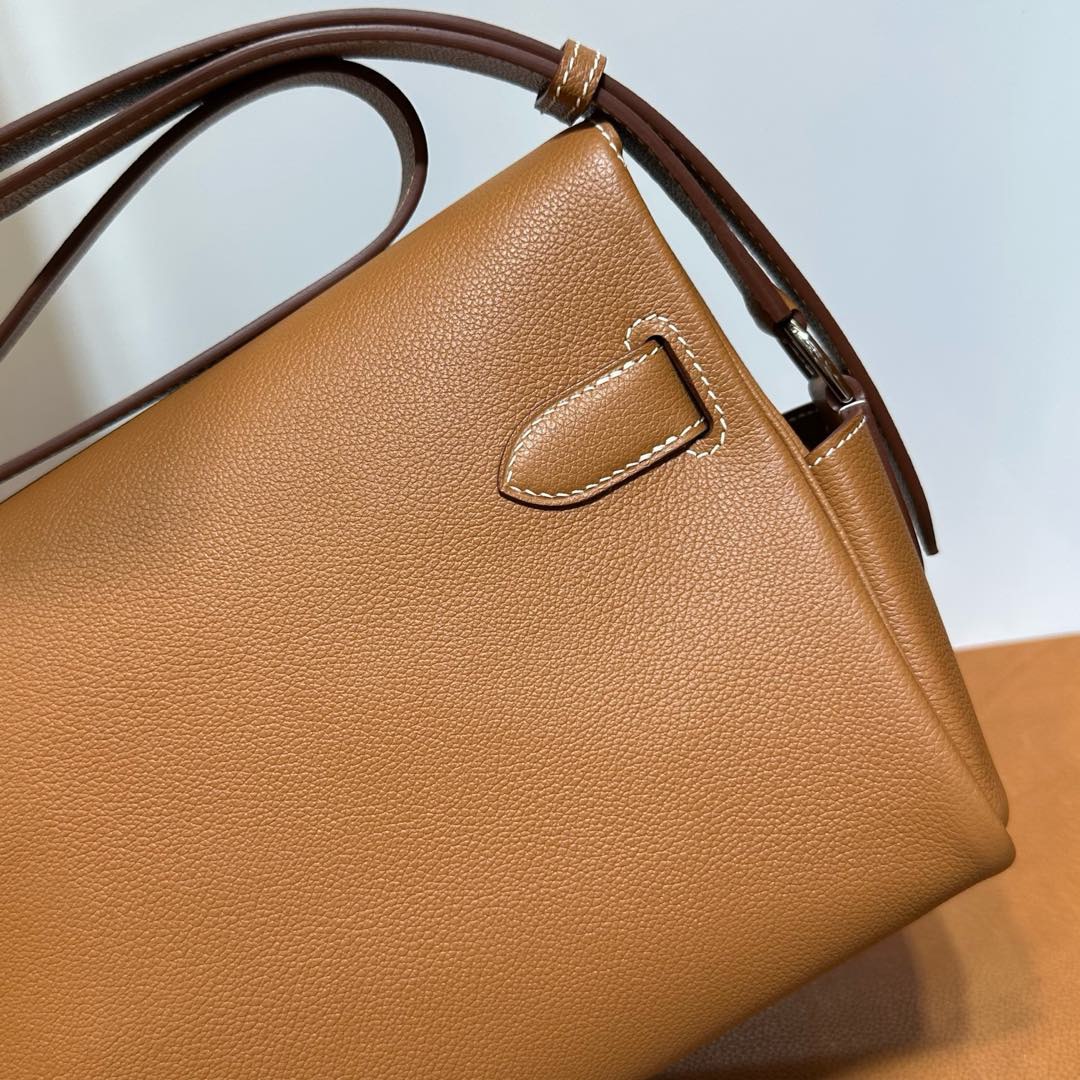 愛馬仕郵差包專櫃價格多少錢 Hermes Kelly Messenger Evercolor CK37 Gold金棕色 銀色五金