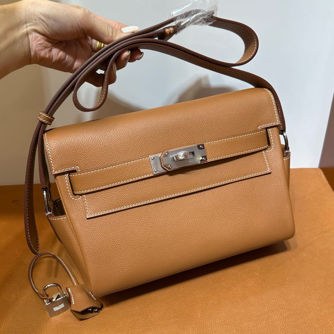 愛馬仕郵差包專櫃價格多少錢 Hermes Kelly Messenger Evercolor CK37 Gold金棕色 銀色五金