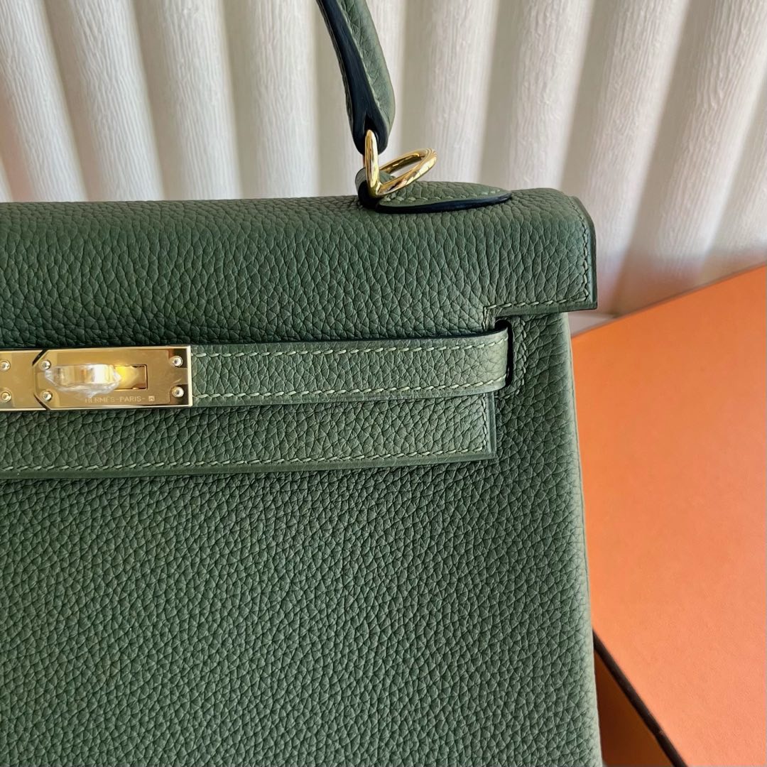 愛馬仕凱莉包25寸價格 Hermes Kelly Retourne 25 Togo Color V6 Canopée 叢林綠金色五金