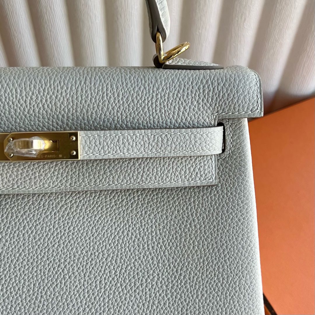 愛馬仕凱莉包多少錢 Hermes Kelly Retourne 25 Togo Color Craie 奶昔白金色五金