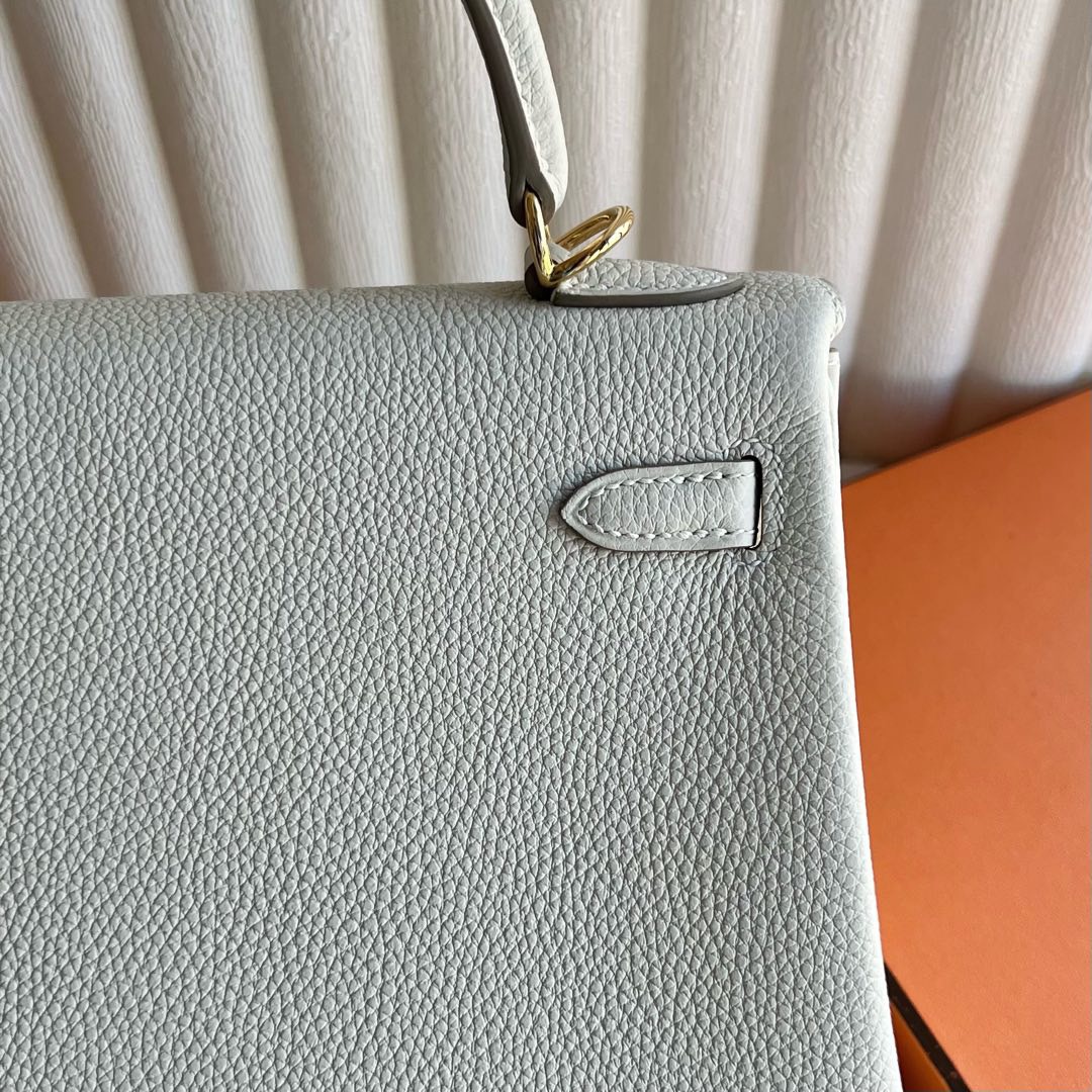 愛馬仕凱莉包多少錢 Hermes Kelly Retourne 25 Togo Color Craie 奶昔白金色五金