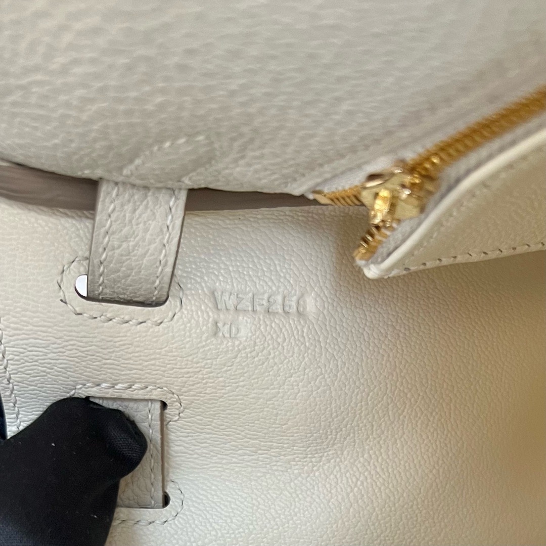 愛馬仕凱莉包多少錢 Hermes Kelly Retourne 25 Togo Color Craie 奶昔白金色五金