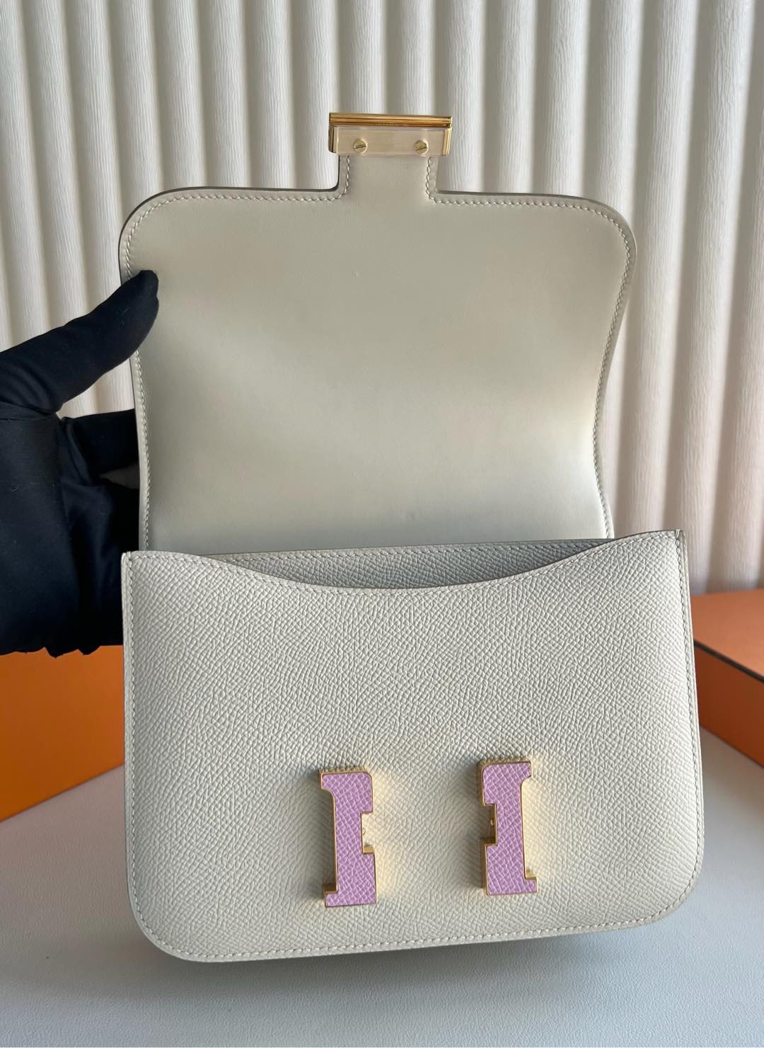 愛馬仕康康刻印2026年份Hermes Constance 18 Epsom 奶昔白/X9 Mauve Sylvestre錦葵紫貼皮金色五金