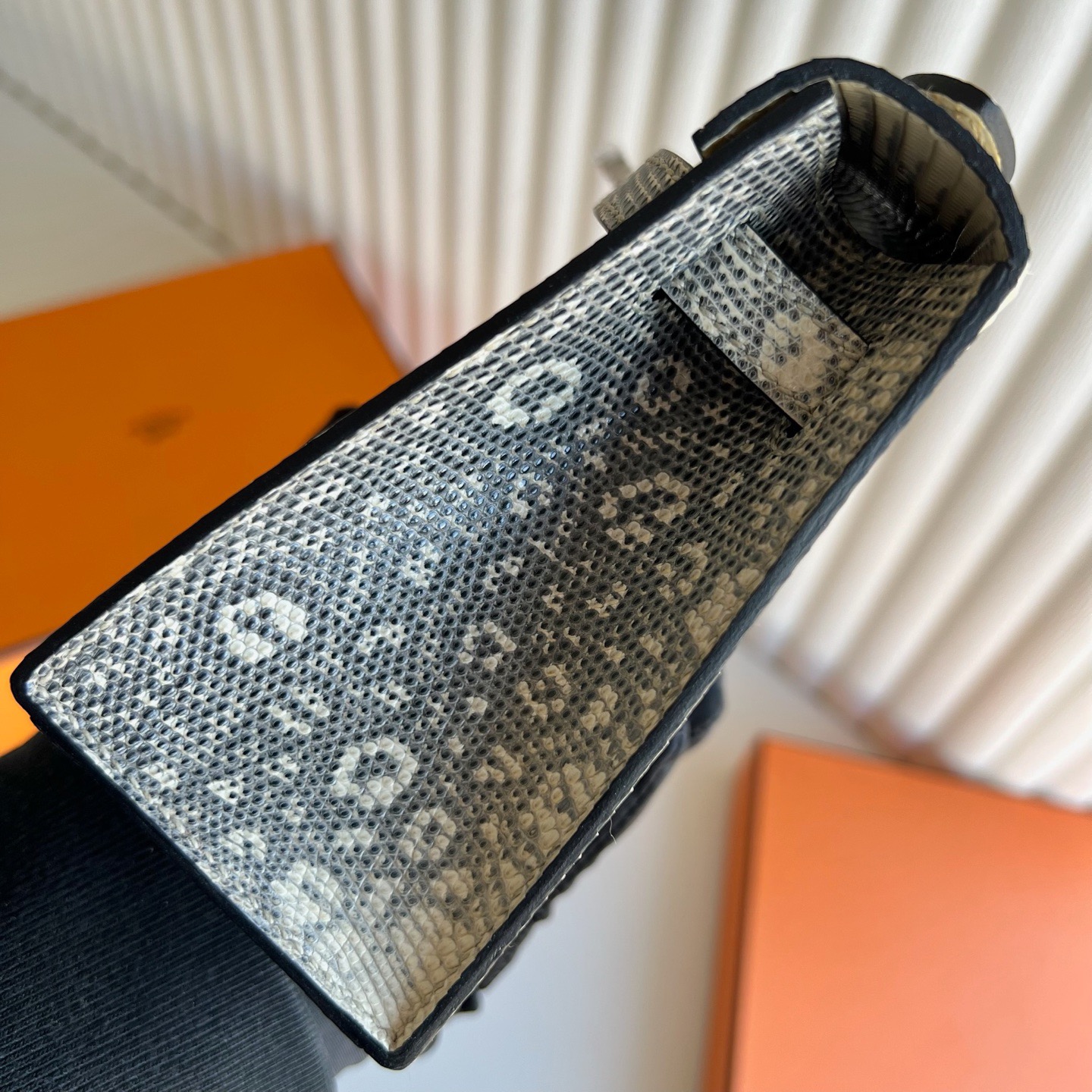 愛馬仕凱莉迷你包圖片Hermes Mini Kelly Pochette Lizard 蜥蜴皮1B Ombre自然色