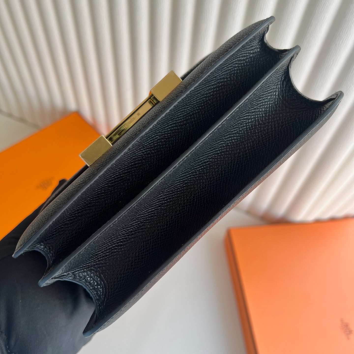 愛馬仕康斯坦斯尺寸一覽表Hermes Constance 1-18cm Epsom鏡子款黑色金色五金