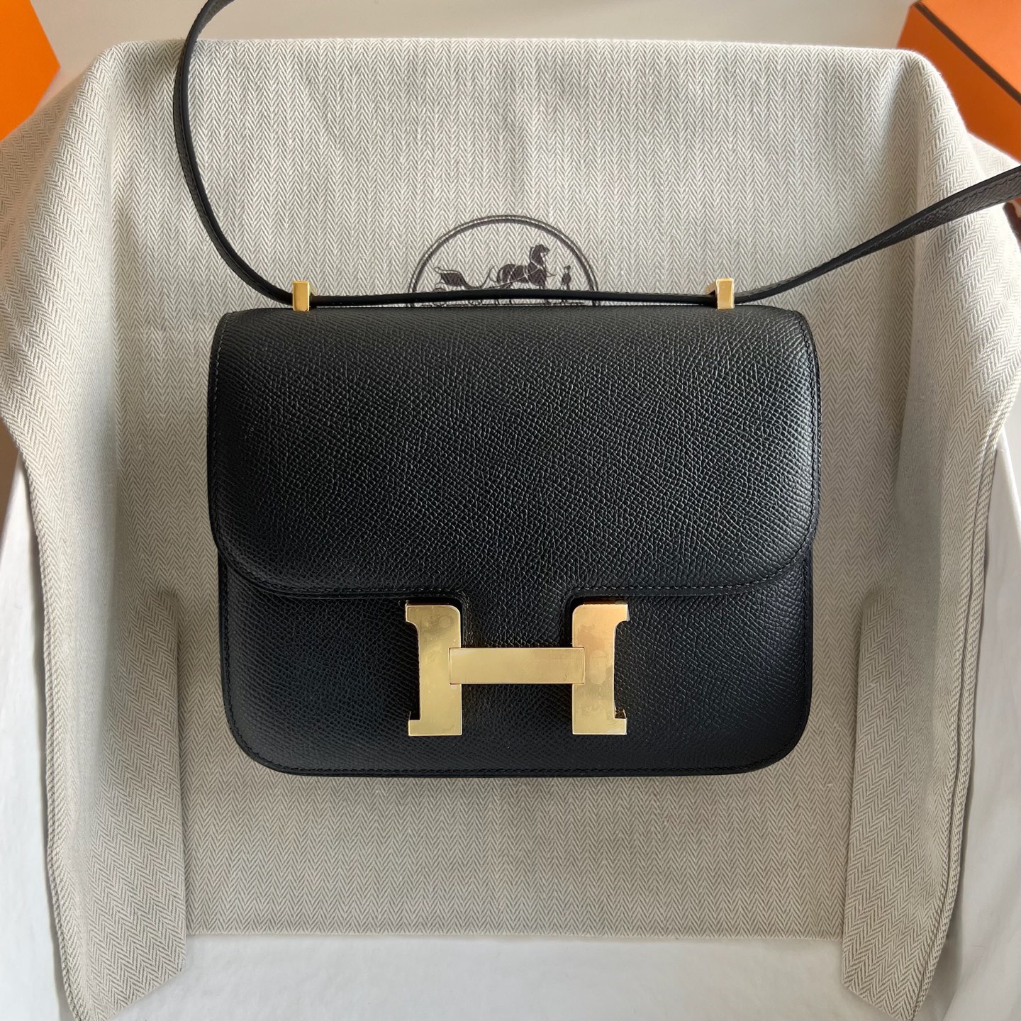 愛馬仕康斯坦斯尺寸一覽表Hermes Constance 1-18cm Epsom鏡子款黑色金色五金