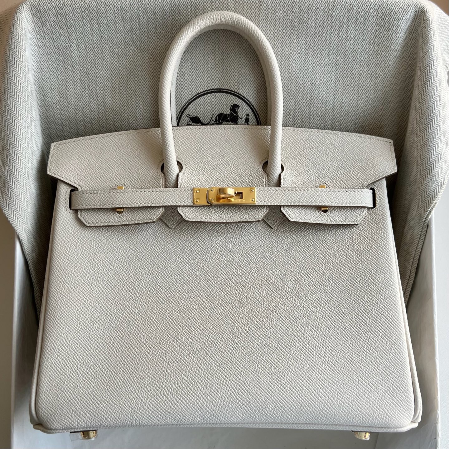 愛馬仕鉑金包25寸專櫃價格Hermes Birkin 25 Epsom 奶昔白內拼金棕色 金色五金