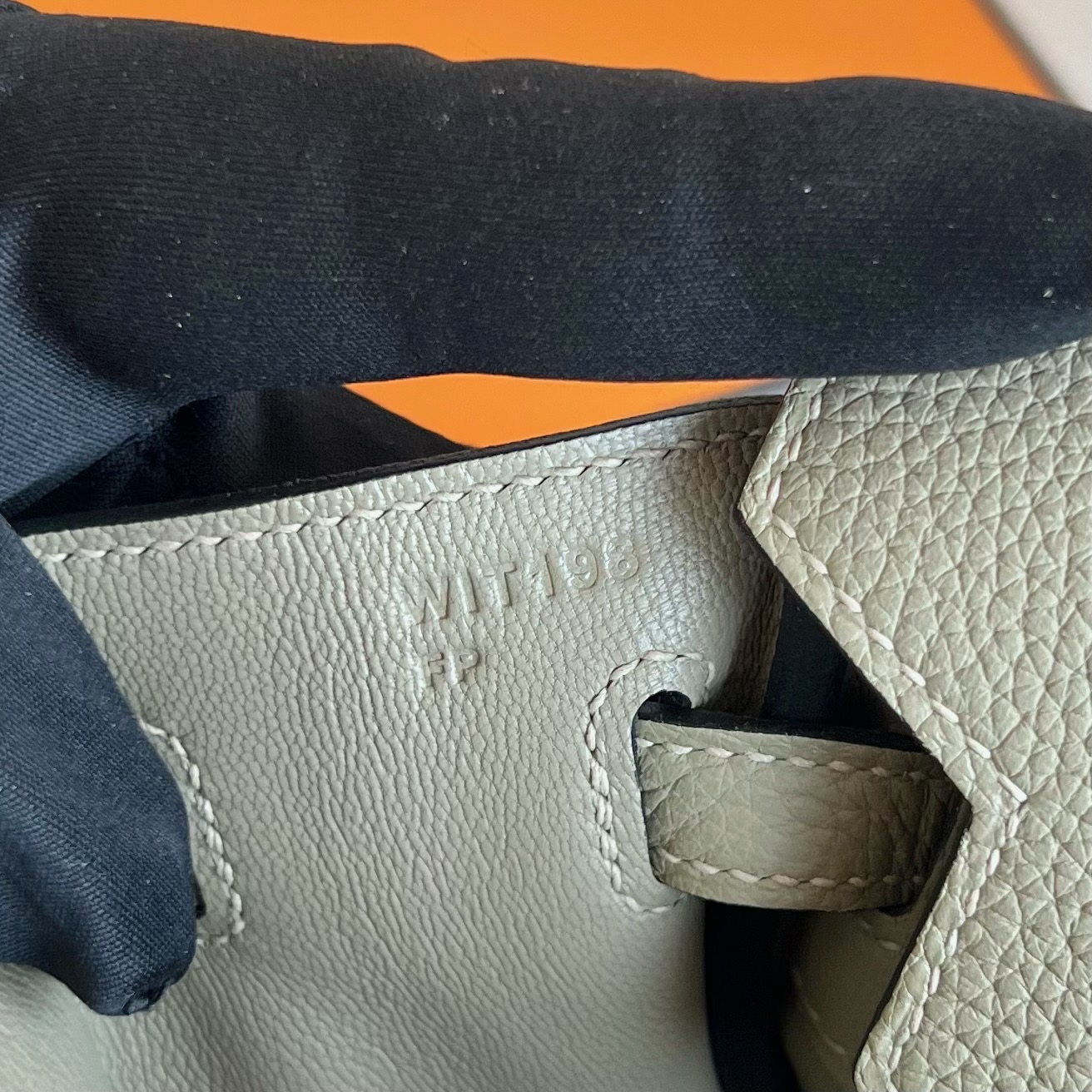 新加坡愛馬仕鉑金包25寸價格及圖片Hermes Birkin 25 Togo Q1 Sauge鼠尾草綠 金色五金
