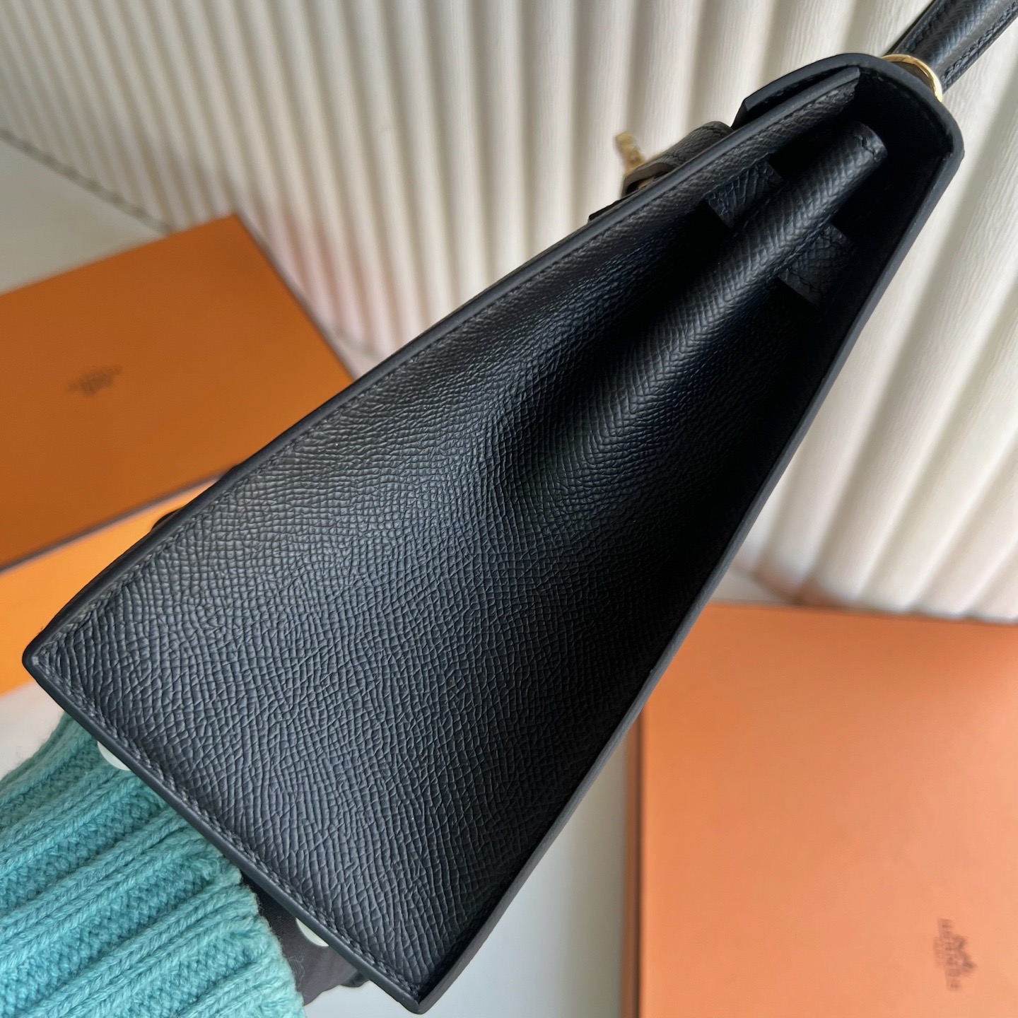 愛馬仕凱莉包包圖片及泰國曼谷價格Hermes Kelly 25 Epsom Noir黑色 金色五金-Qatar Kuwait Hermes Birkin Kelly Lindy bag 愛馬仕凱莉包包圖片及泰國曼谷價格Hermes Kelly 25 Epsom Noir黑色 金色五金