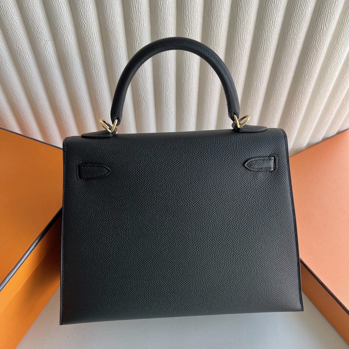 愛馬仕凱莉包包圖片及泰國曼谷價格Hermes Kelly 25 Epsom Noir黑色 金色五金-Qatar Kuwait Hermes Birkin Kelly Lindy bag 愛馬仕凱莉包包圖片及泰國曼谷價格Hermes Kelly 25 Epsom Noir黑色 金色五金