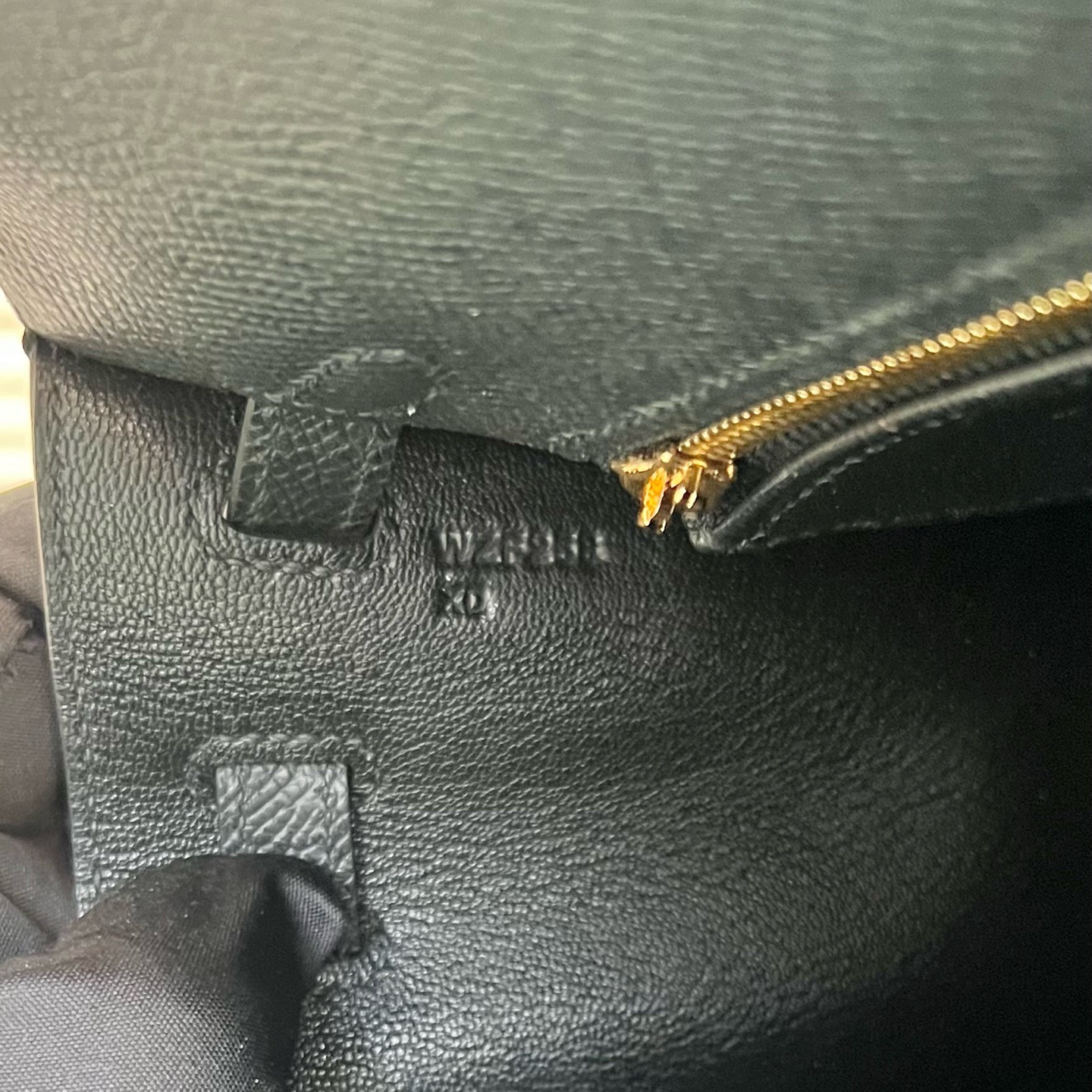 愛馬仕凱莉包包圖片及泰國曼谷價格Hermes Kelly 25 Epsom Noir黑色 金色五金-Qatar Kuwait Hermes Birkin Kelly Lindy bag 愛馬仕凱莉包包圖片及泰國曼谷價格Hermes Kelly 25 Epsom Noir黑色 金色五金
