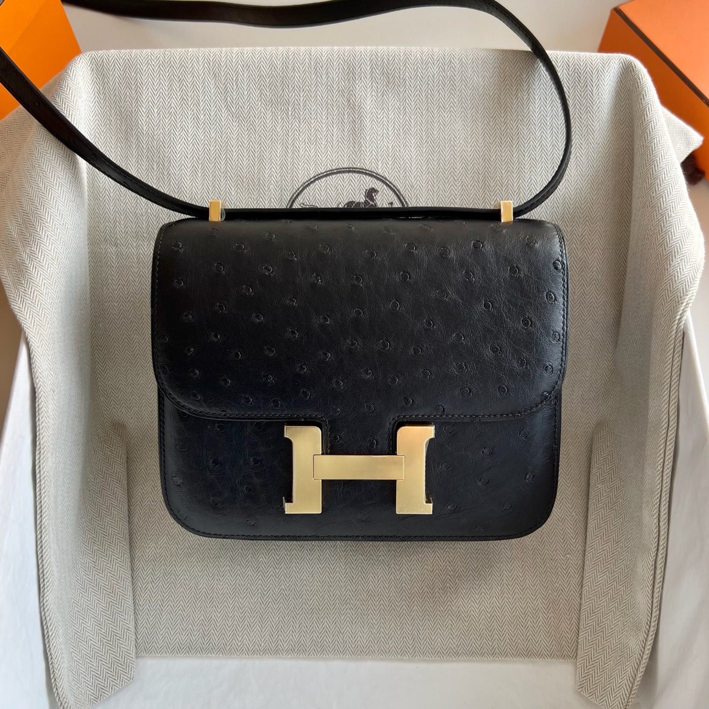 愛馬仕康斯坦斯尺寸一覽表 Hermes Constance Mini Ostrich鴕鳥皮黑色金色五金