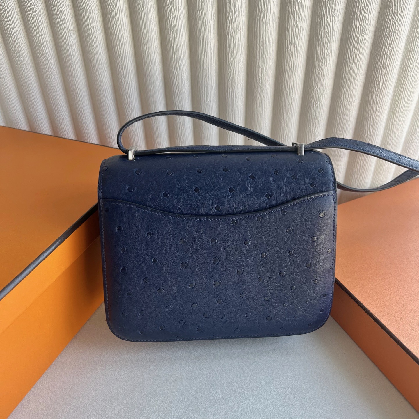 新加坡愛馬仕空姐包網站價格 Hermes Constance Mini 18 Ostrich 鴕鳥皮 Bleu Saphir 寶石藍