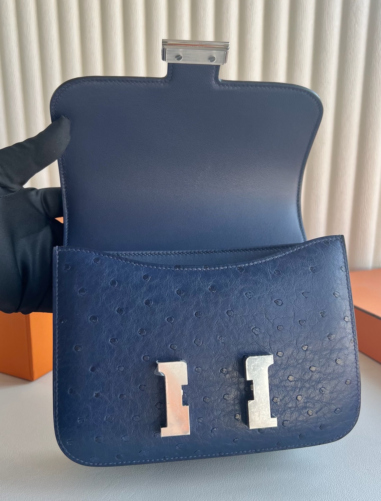 新加坡愛馬仕空姐包網站價格 Hermes Constance Mini 18 Ostrich 鴕鳥皮 Bleu Saphir 寶石藍