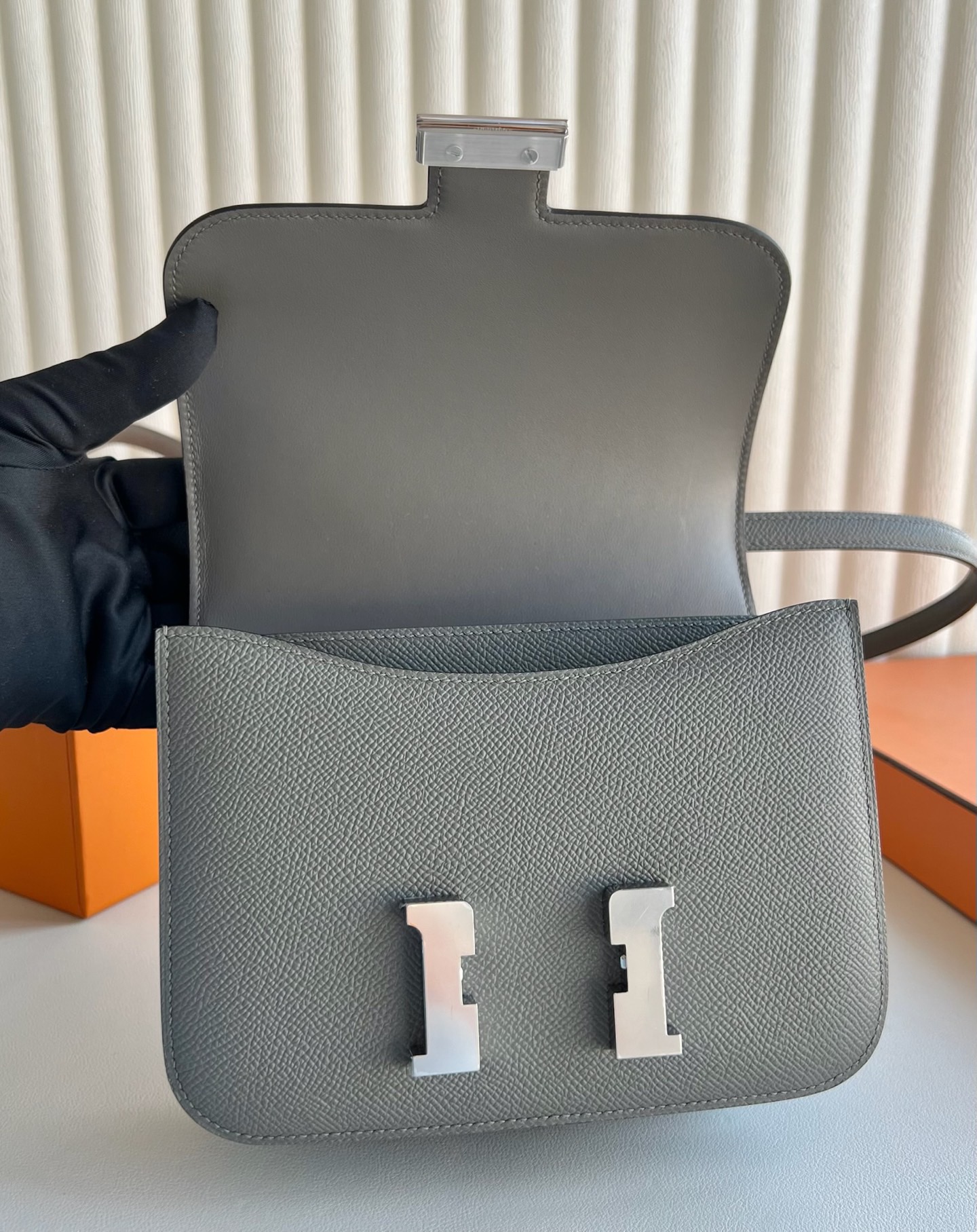 愛馬仕空姐包馬來西亞專櫃多少錢 Hermes Constance Mini 18 Epsom Gris Meyer積雨雲灰