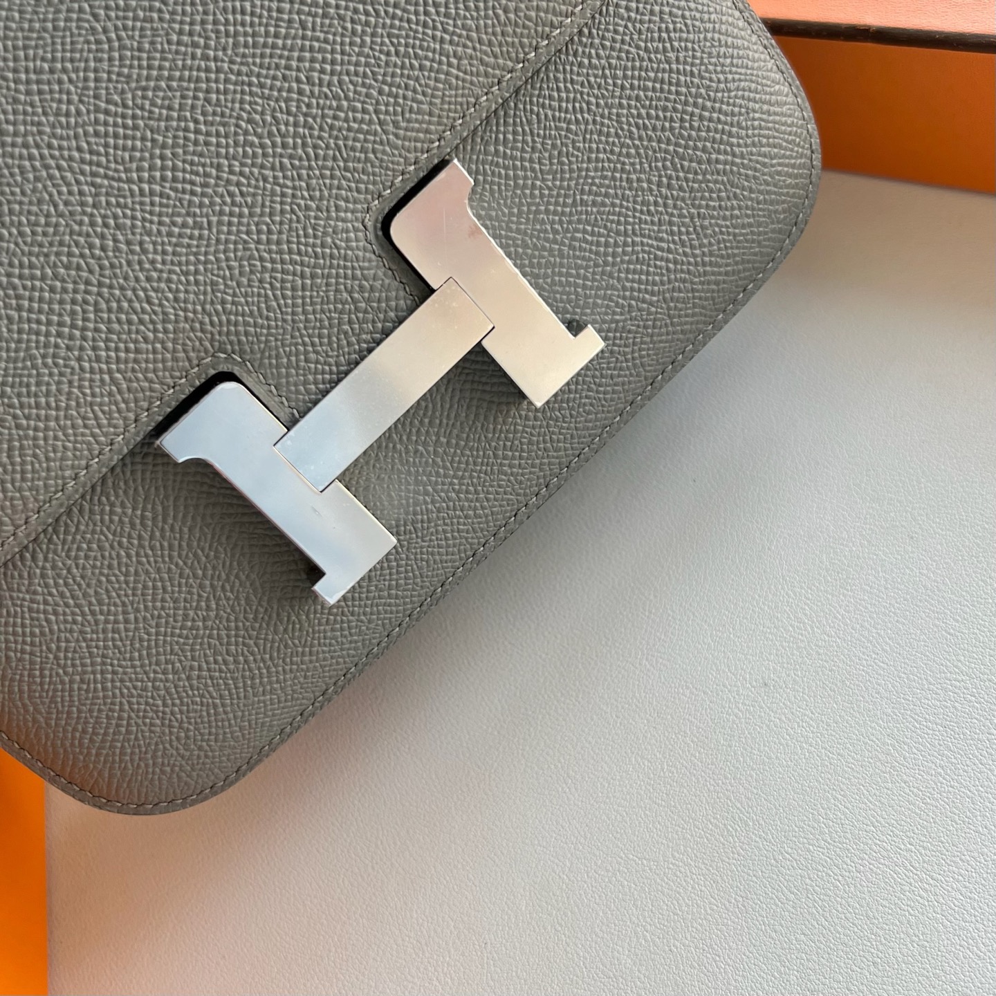 愛馬仕空姐包馬來西亞專櫃多少錢 Hermes Constance Mini 18 Epsom Gris Meyer積雨雲灰