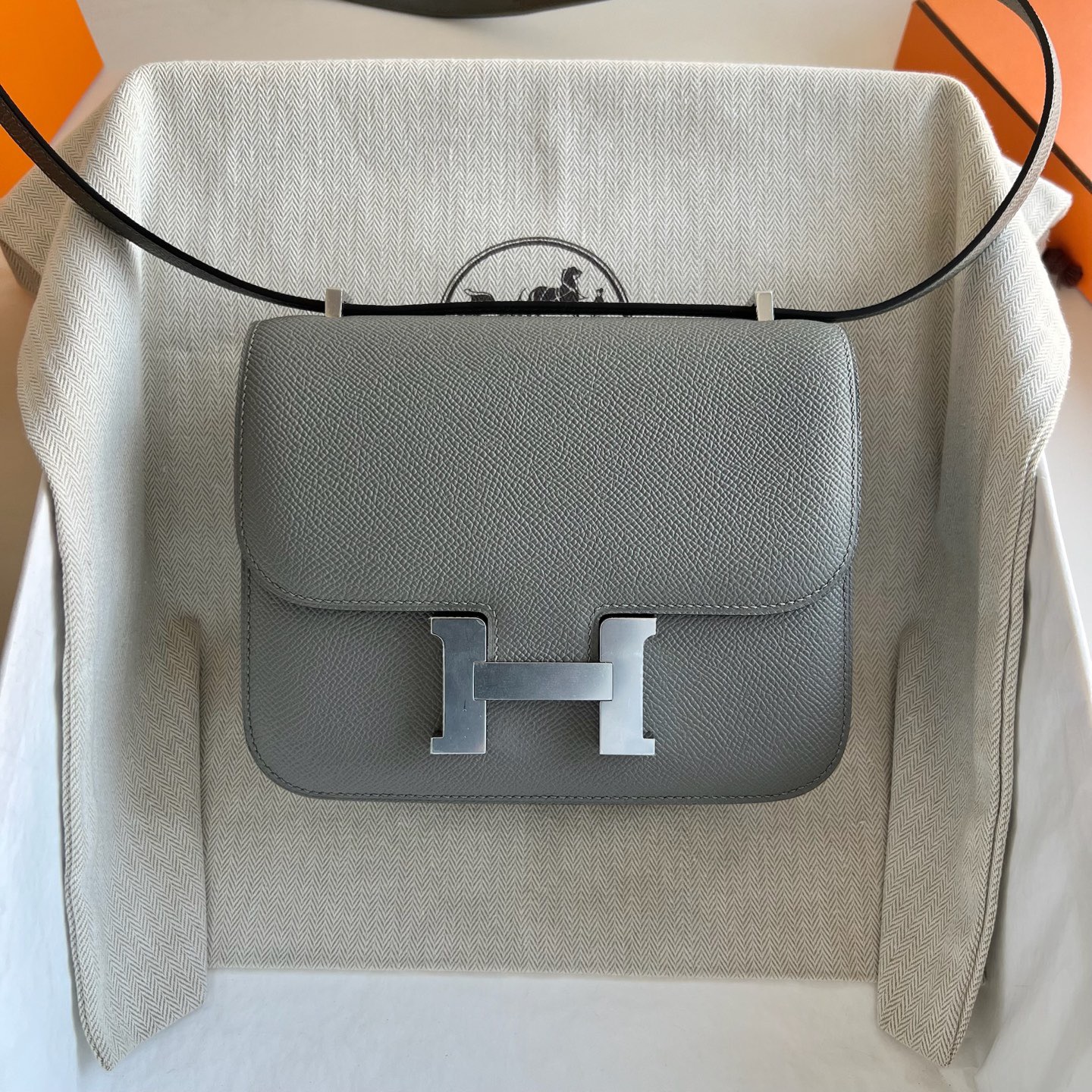 愛馬仕空姐包馬來西亞專櫃多少錢 Hermes Constance Mini 18 Epsom Gris Meyer積雨雲灰