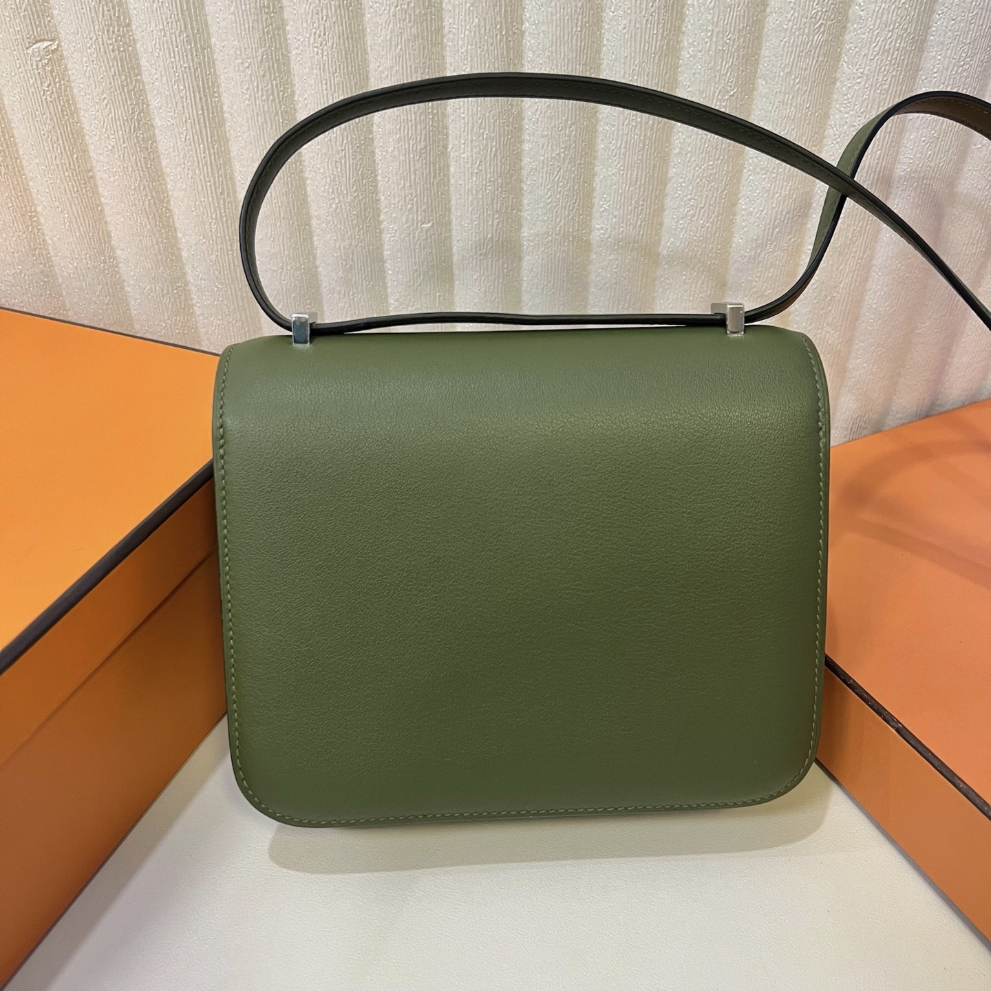 愛馬仕康康包18和19區別 Hermes Constance 18 Swift Canopée 叢林綠 銀色五金