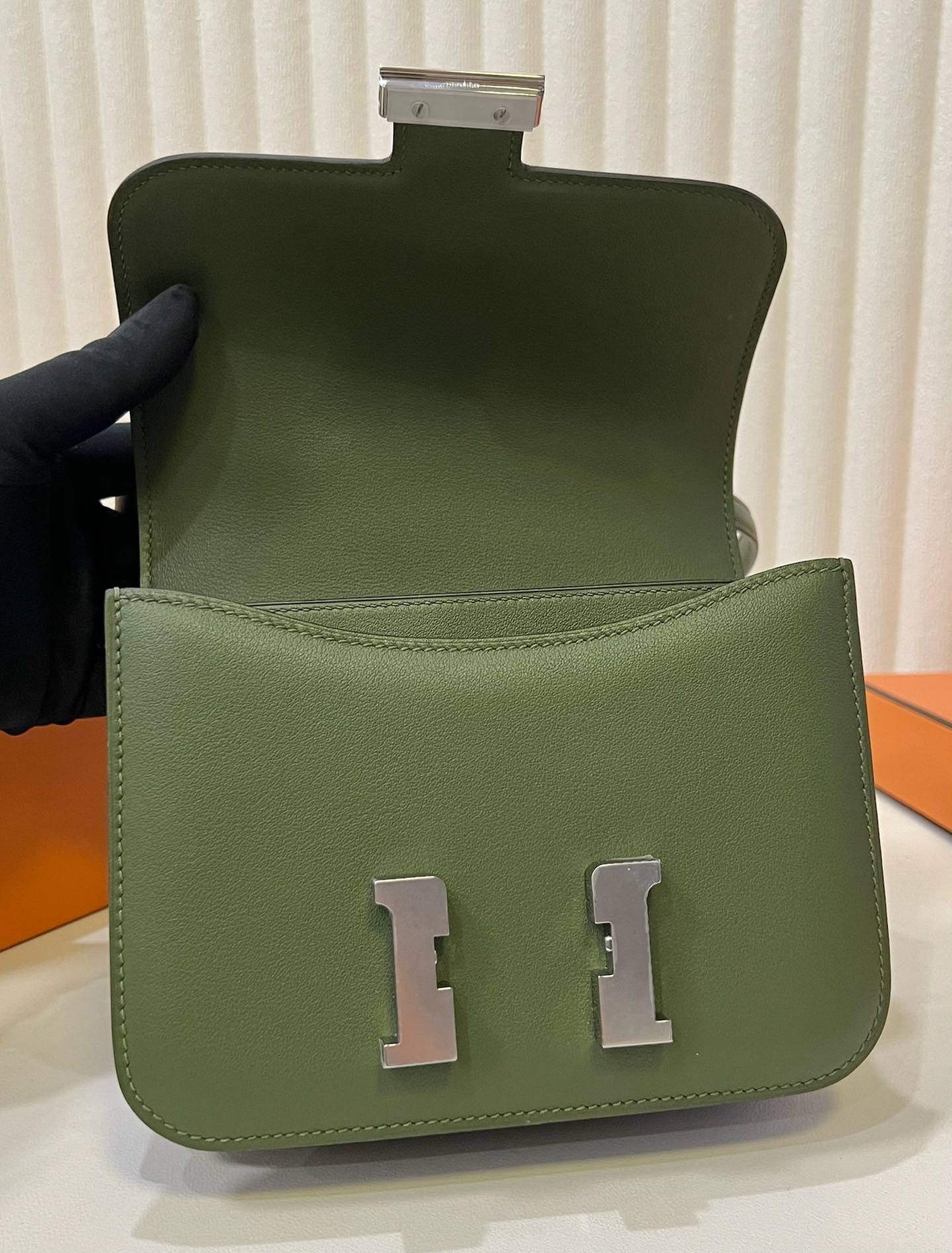 愛馬仕康康包18和19區別 Hermes Constance 18 Swift Canopée 叢林綠 銀色五金