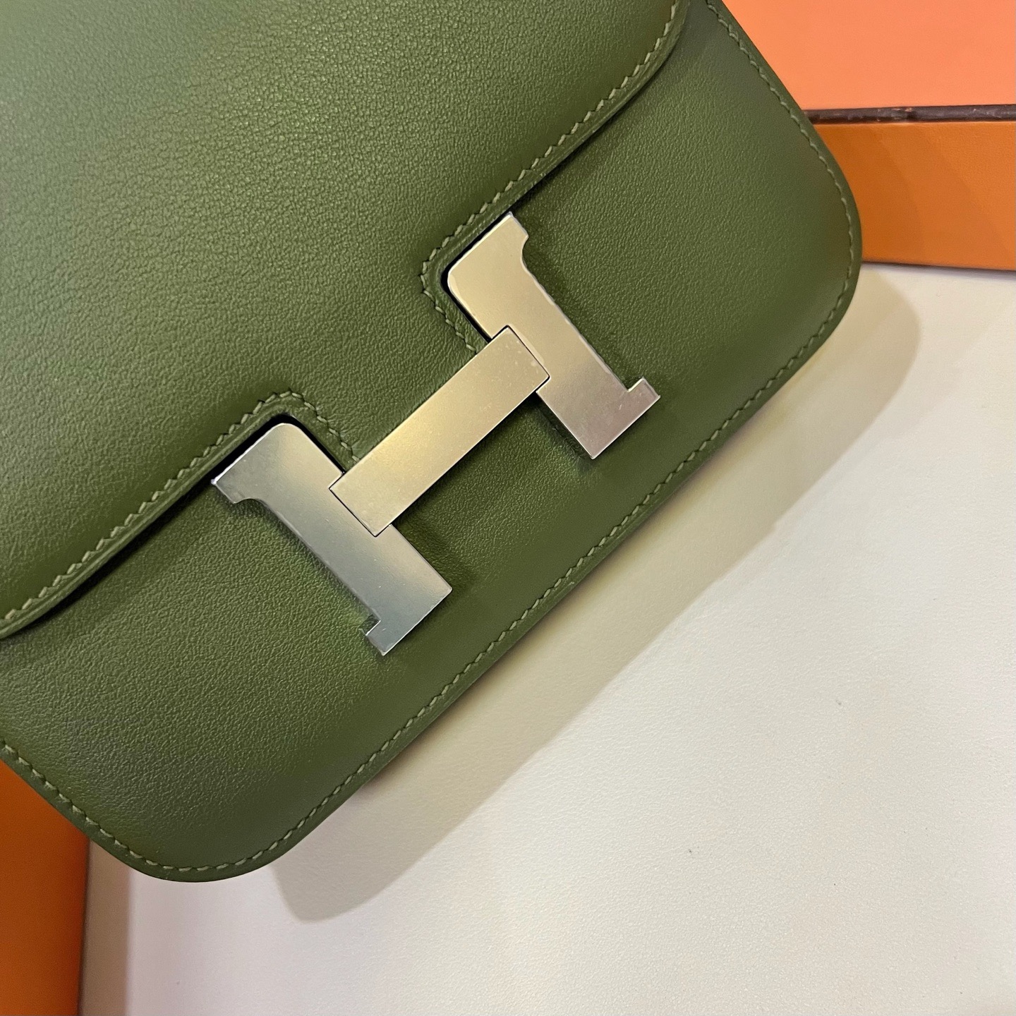 愛馬仕康康包18和19區別 Hermes Constance 18 Swift Canopée 叢林綠 銀色五金