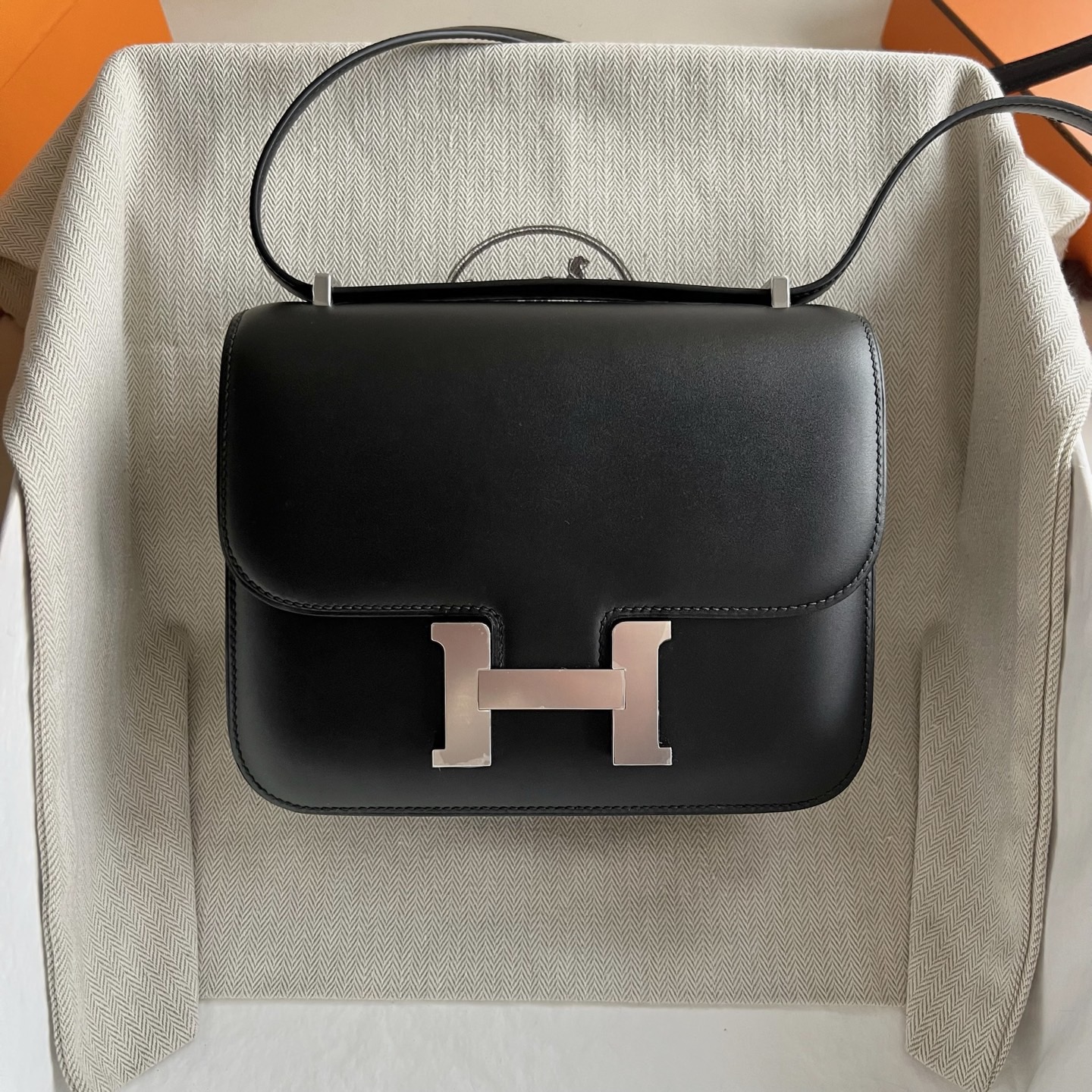 愛馬仕康康包馬來西亞官方圖片Hermes Constance 18 Tadelakt Nior黑色銀色五金